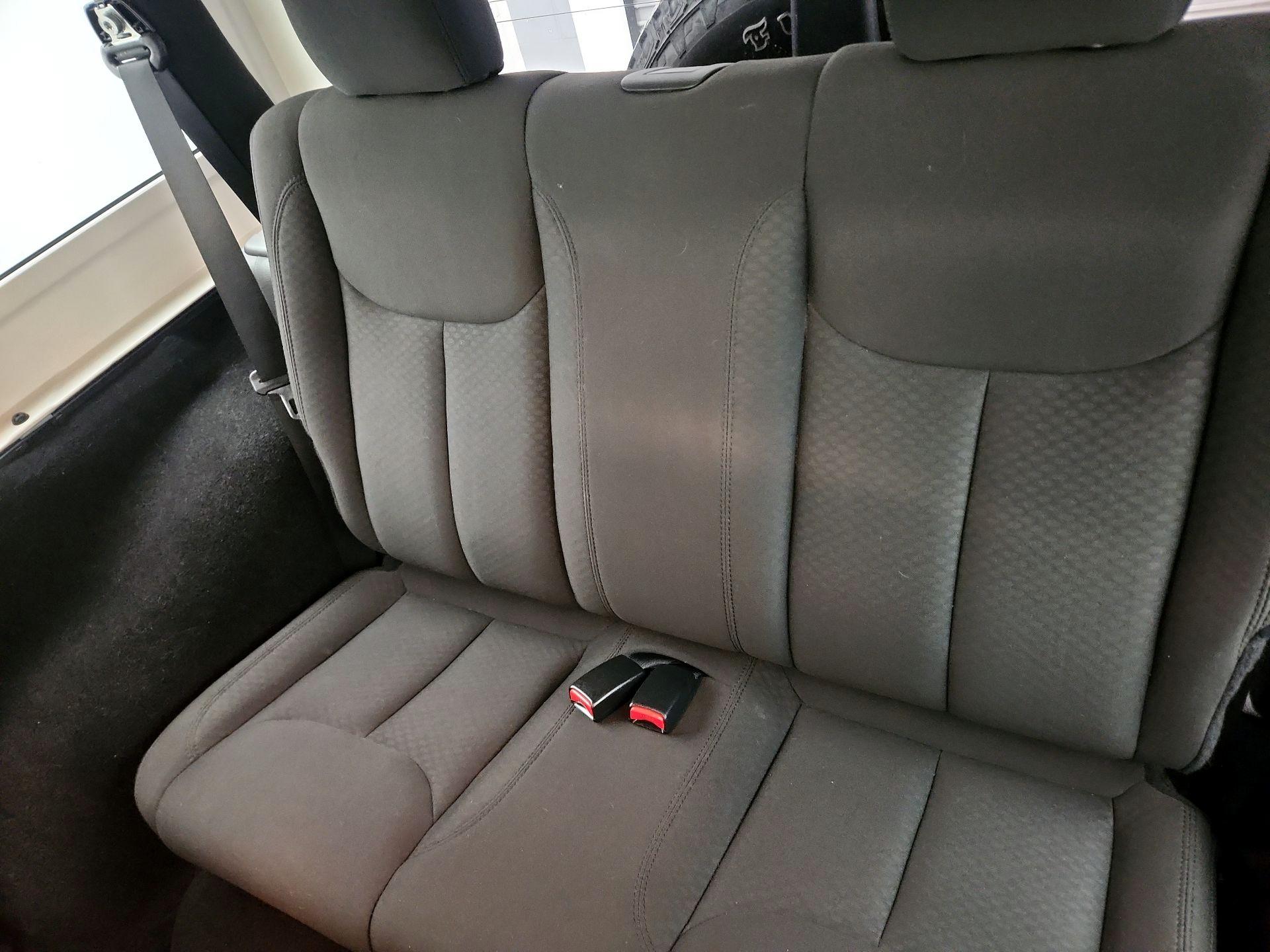 Thumbnail: 2016 Jeep Wrangler - 16