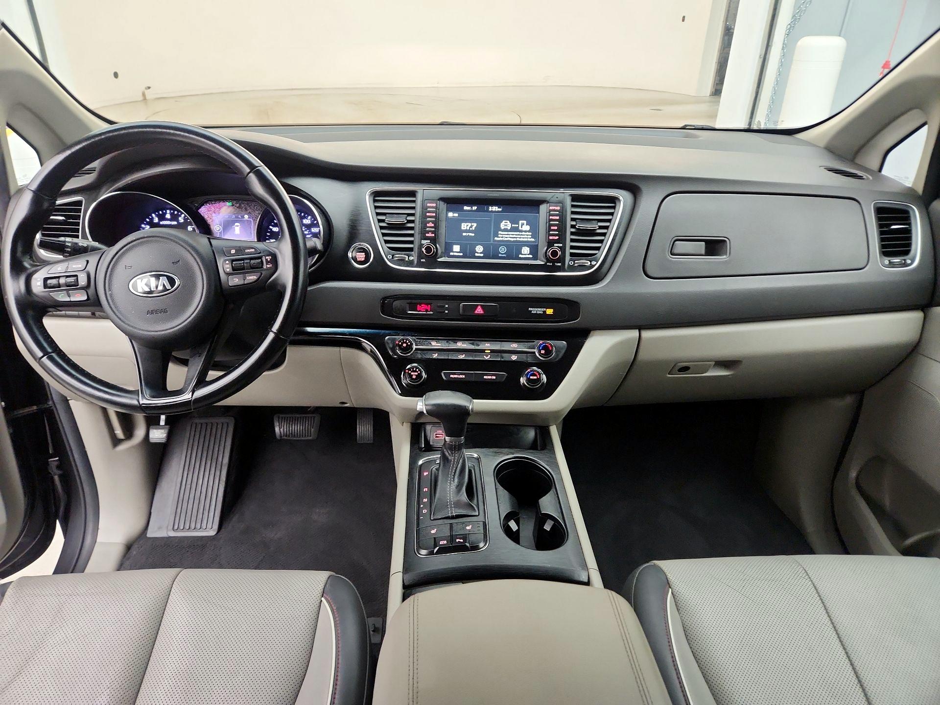 Thumbnail: 2017 Kia Sedona - 9