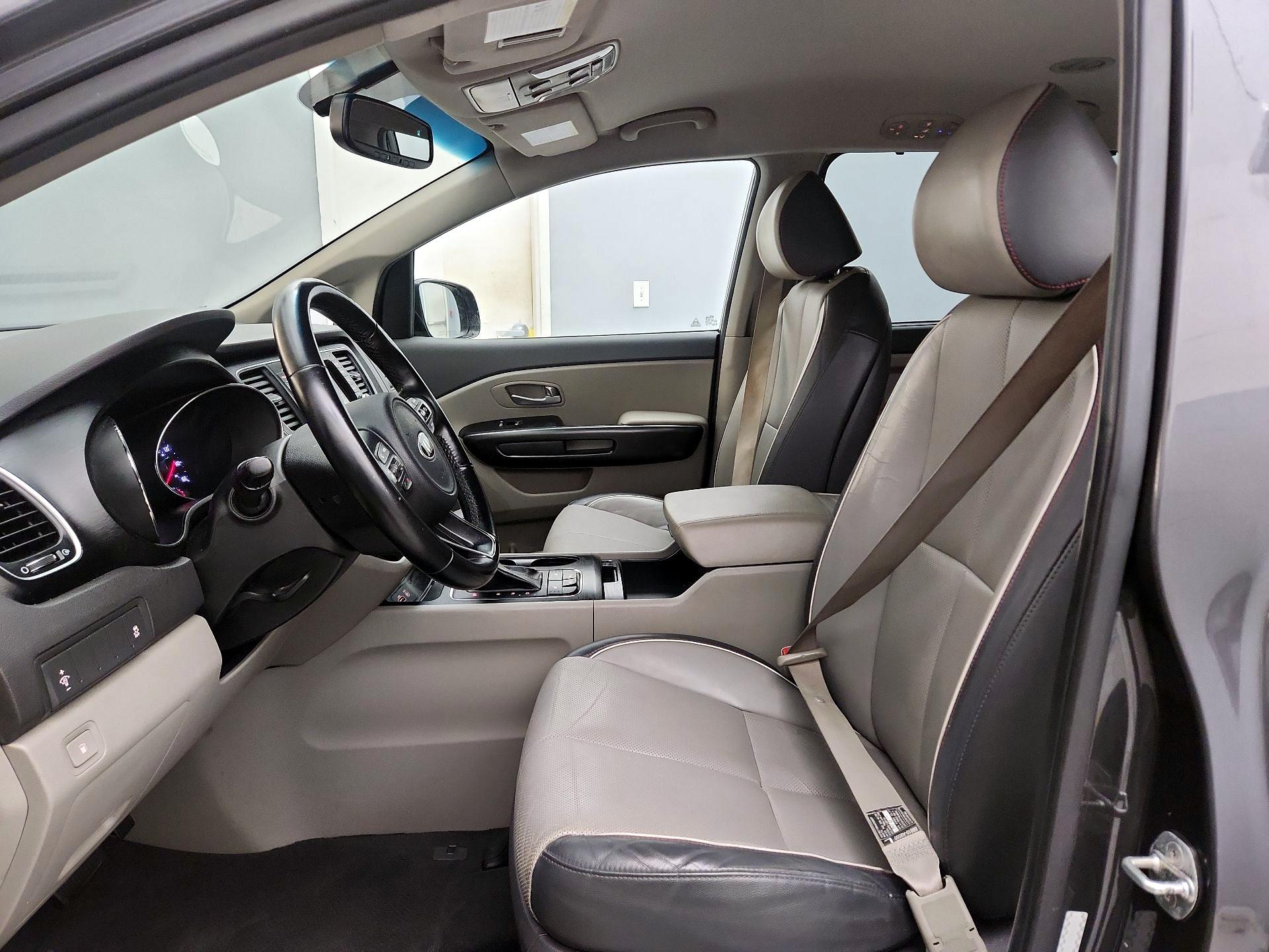 Thumbnail: 2017 Kia Sedona - 11