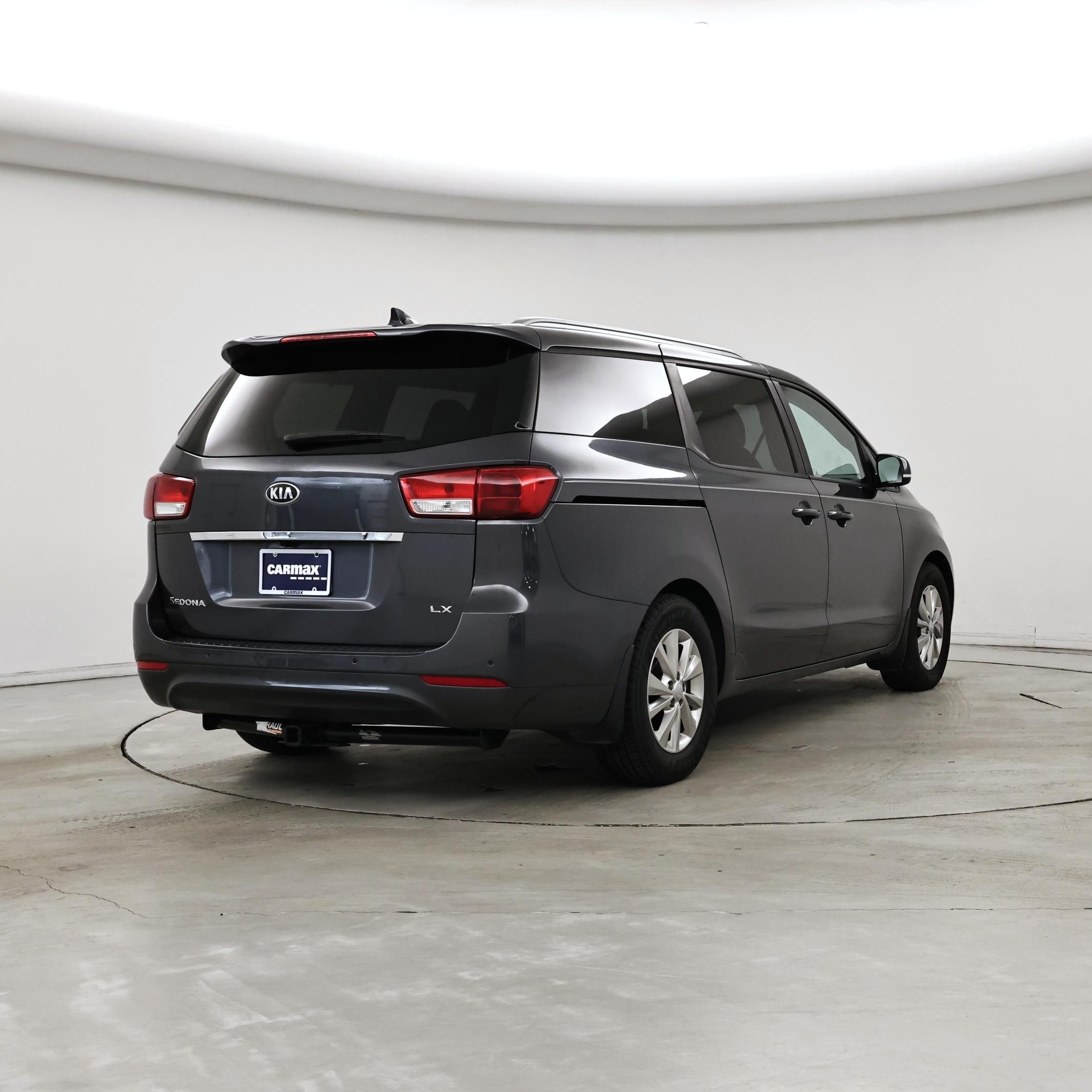 Thumbnail: 2017 Kia Sedona - 8