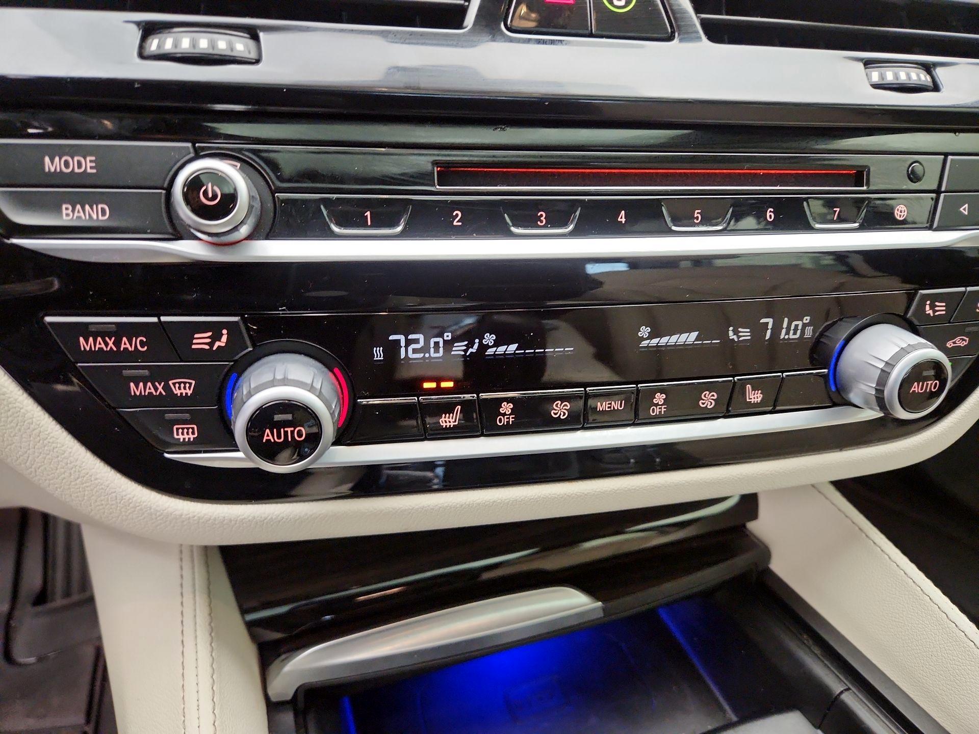 Thumbnail: 2017 BMW 5 Series - 17