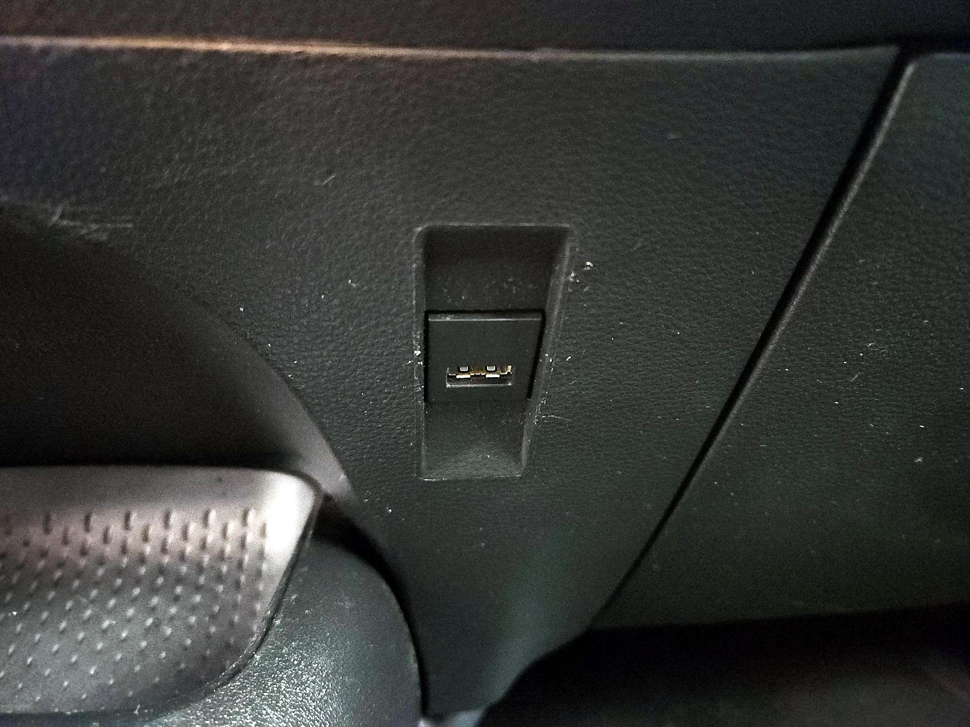 Thumbnail: 2021 Toyota Corolla - 18