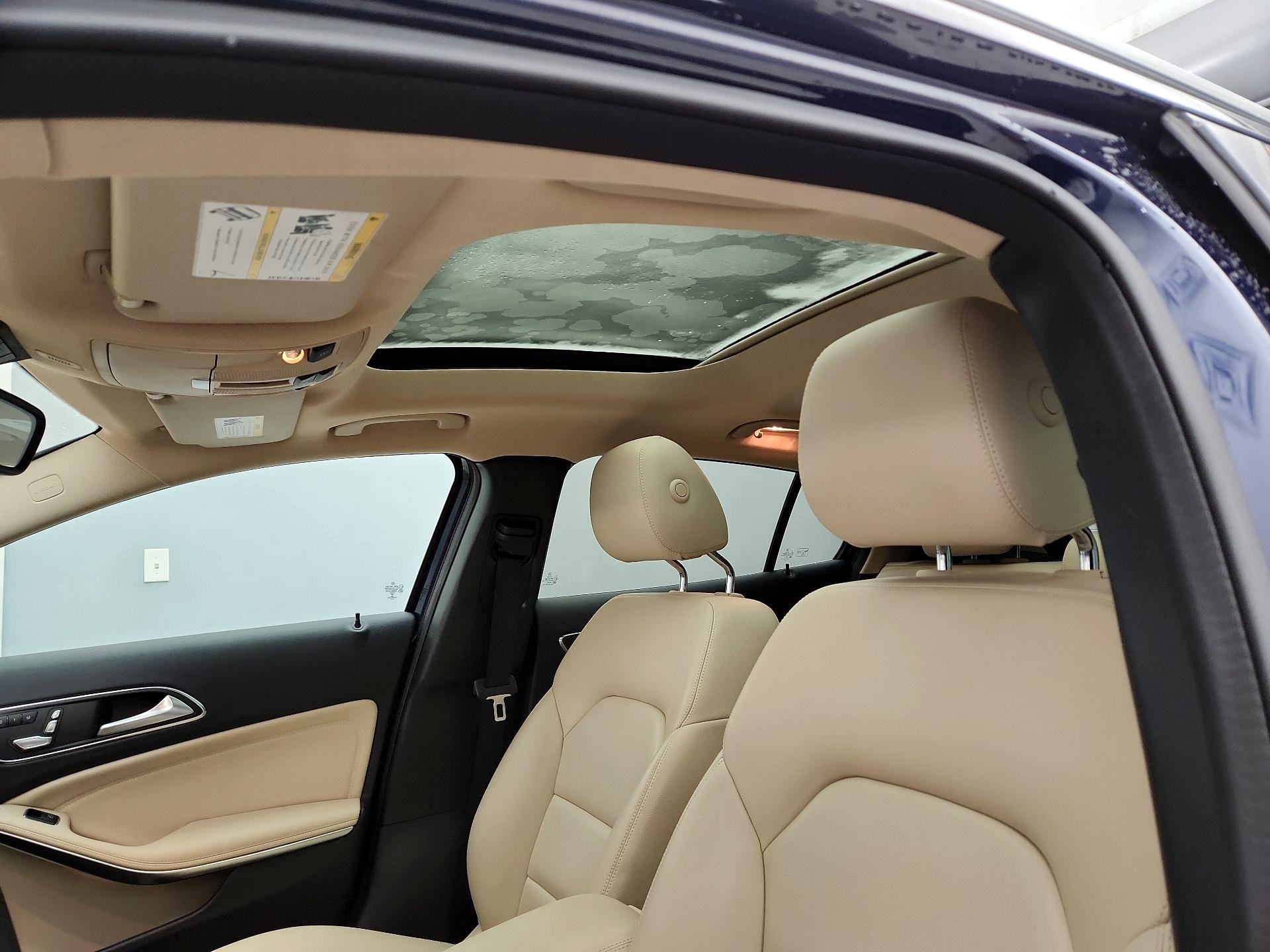 Thumbnail: 2018 Mercedes-Benz GLA - 19