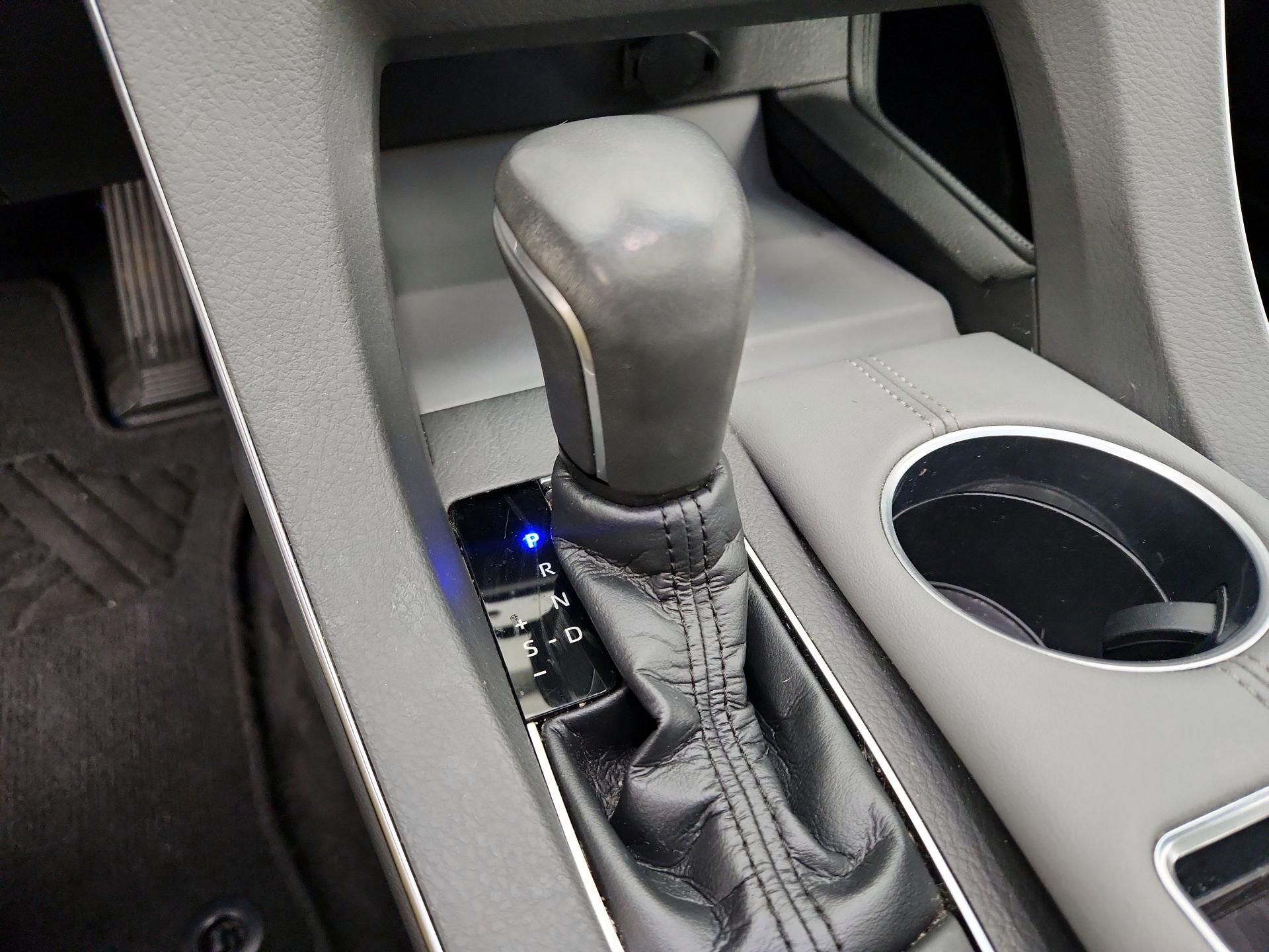 Thumbnail: 2019 Toyota Avalon - 18