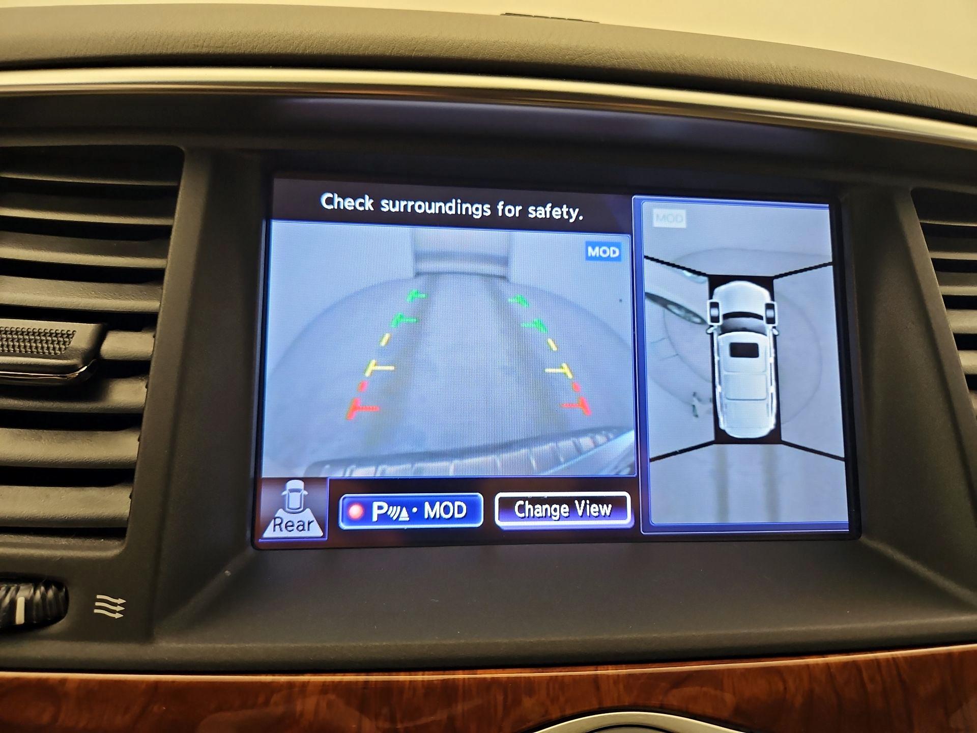 Thumbnail: 2017 INFINITI QX80 - 15