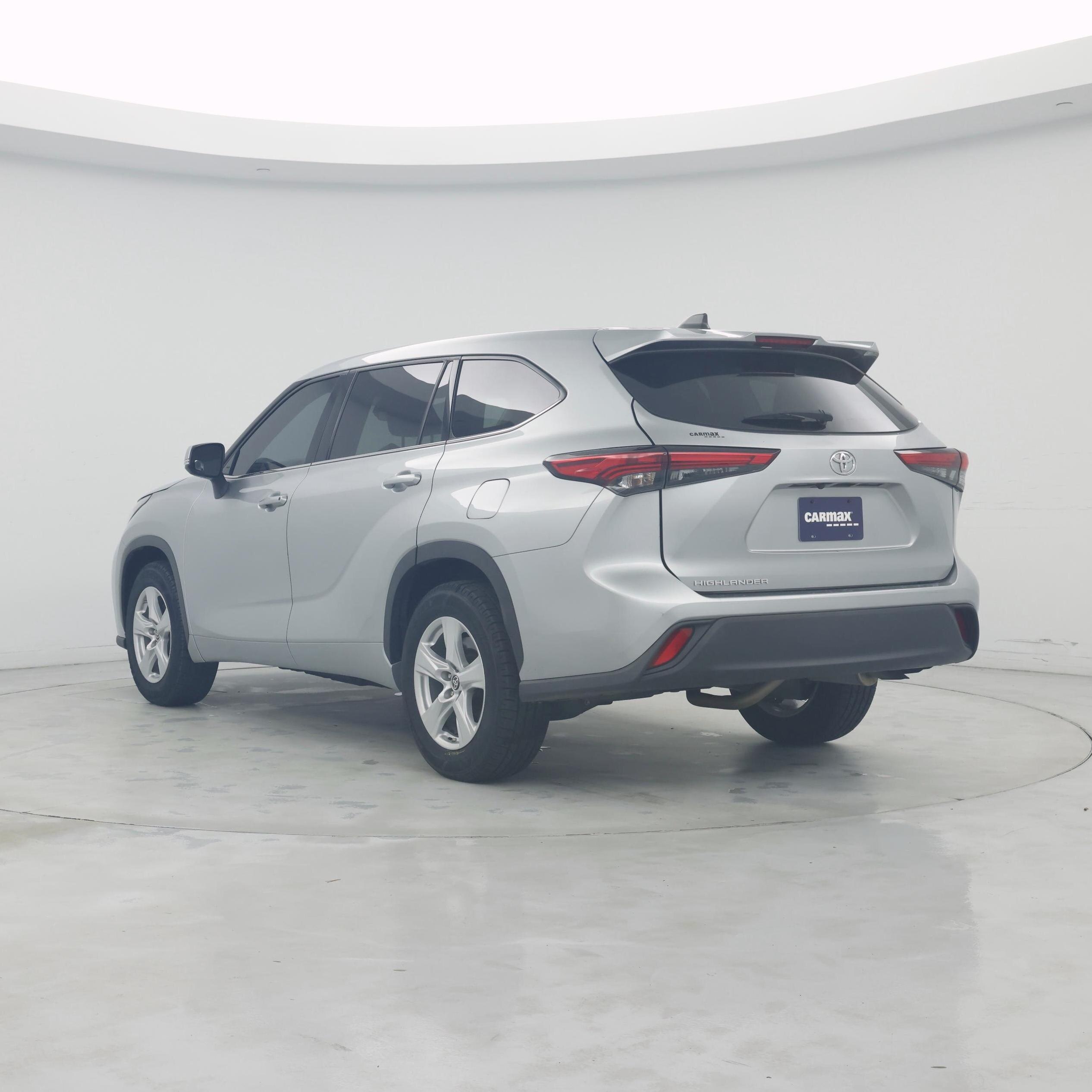 Thumbnail: 2022 Toyota Highlander - 2