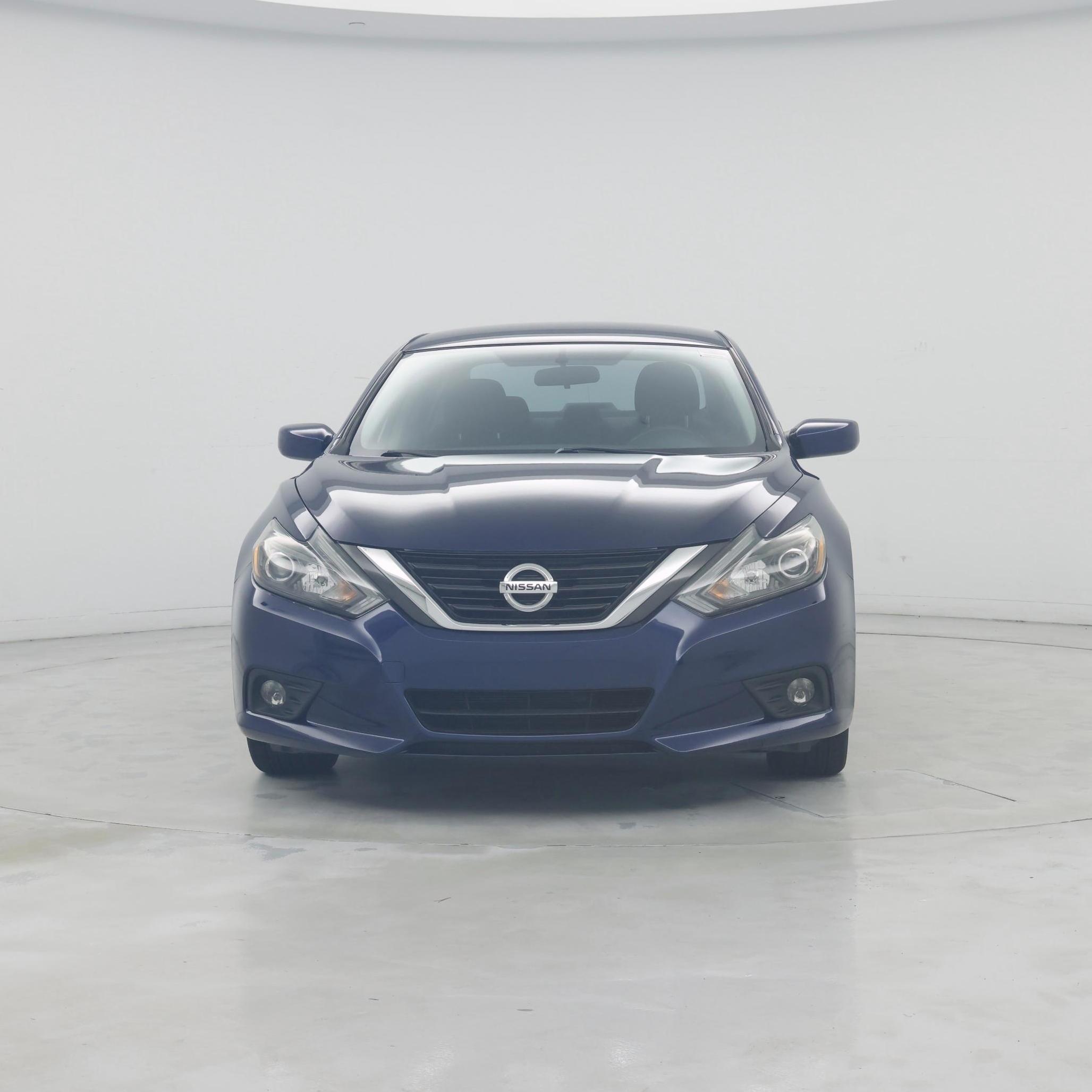 Thumbnail: 2017 Nissan Altima - 5
