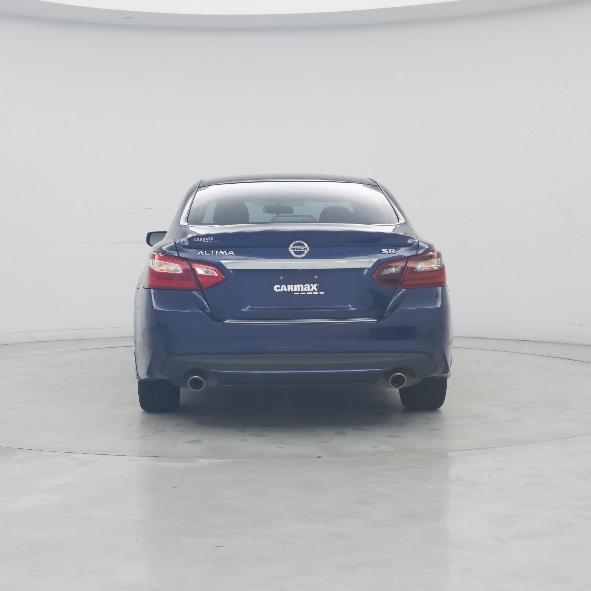 Thumbnail: 2017 Nissan Altima - 6