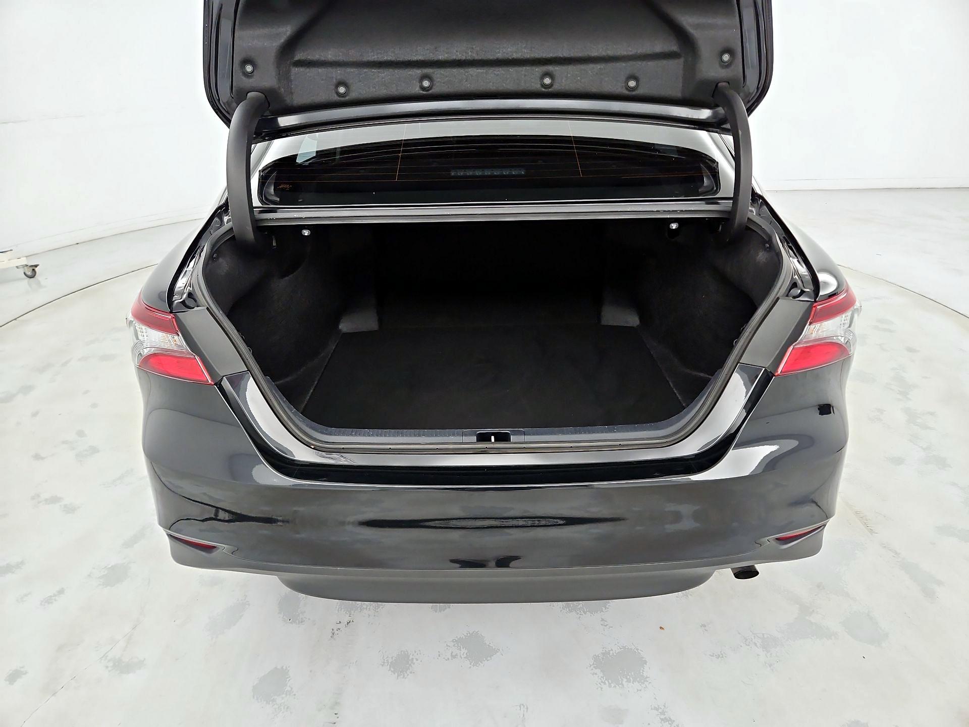 Thumbnail: 2024 Toyota Camry - 20