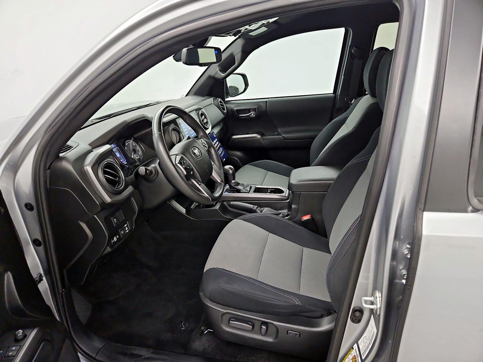 Thumbnail: 2021 Toyota Tacoma - 11