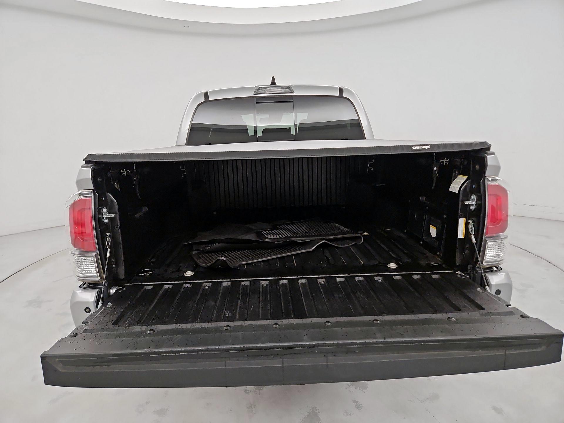 Thumbnail: 2021 Toyota Tacoma - 20