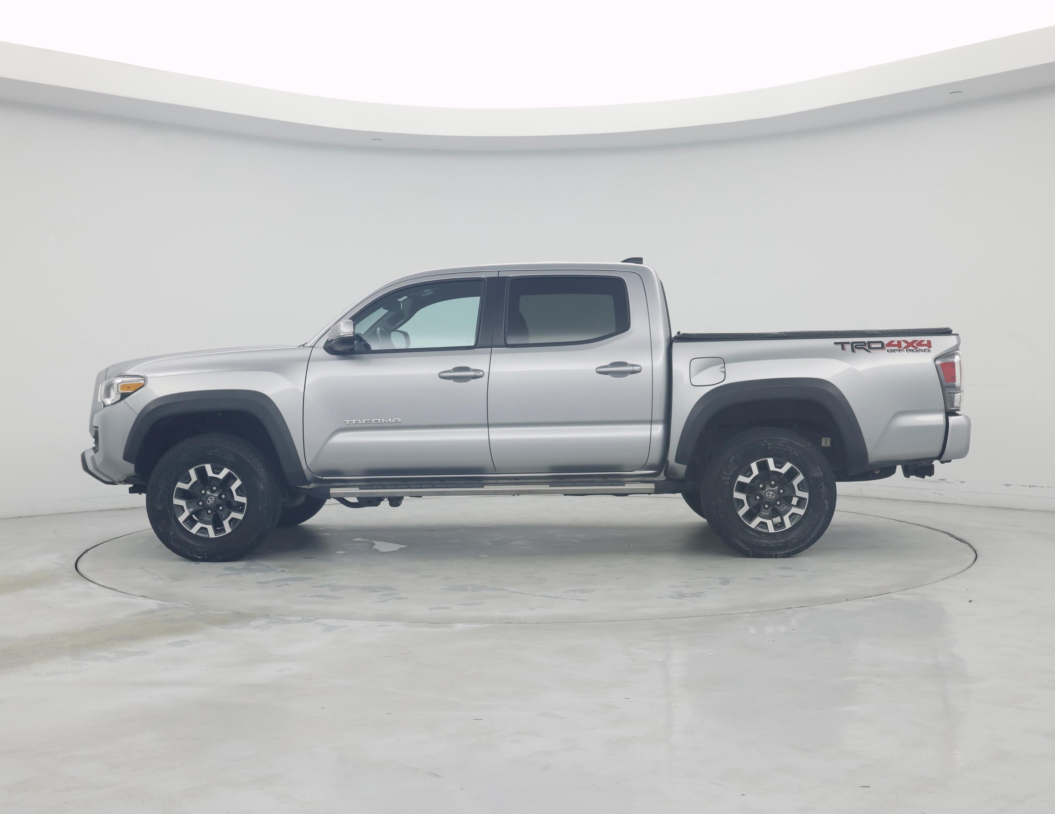 Thumbnail: 2021 Toyota Tacoma - 3