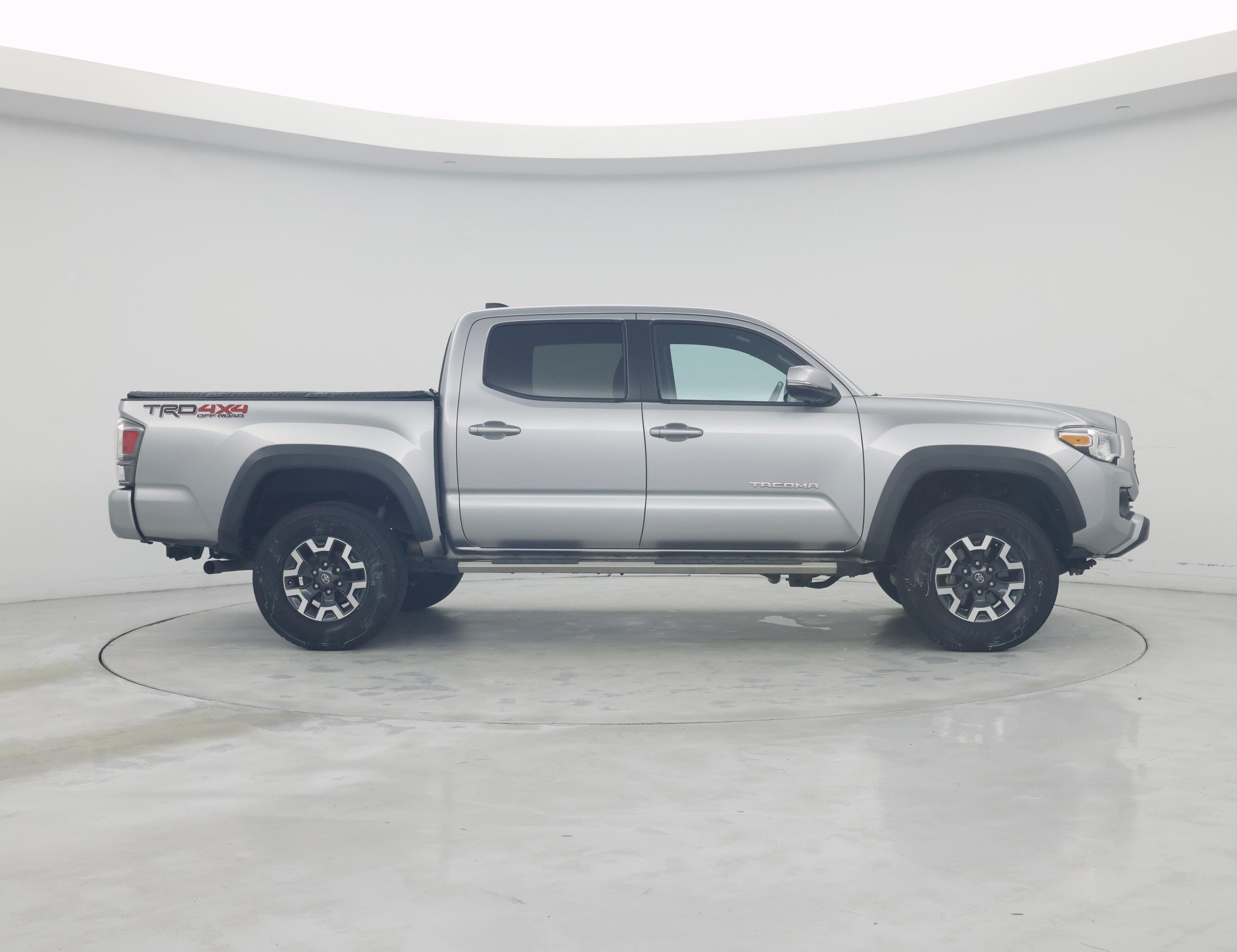 Thumbnail: 2021 Toyota Tacoma - 7
