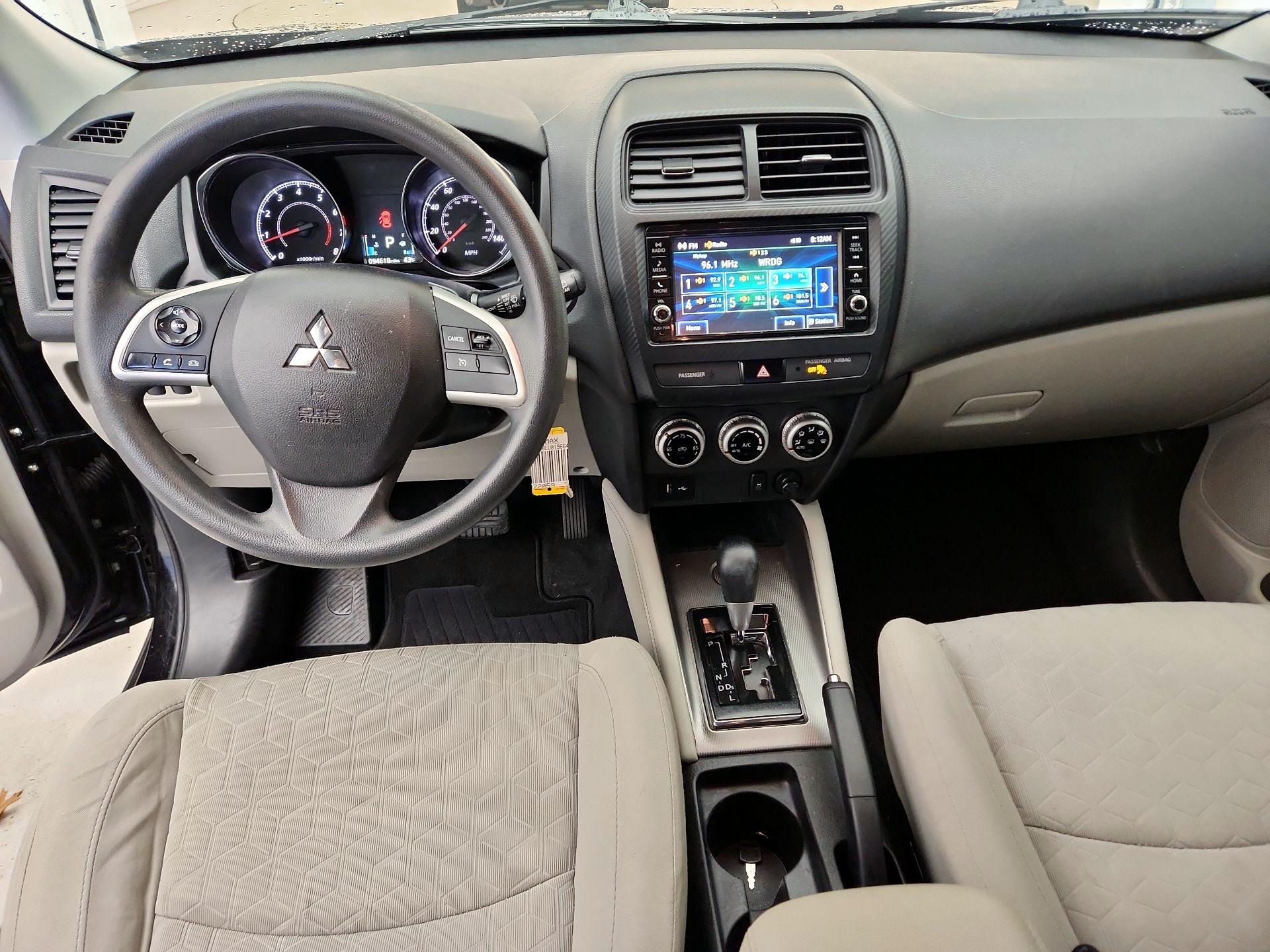 Thumbnail: 2020 Mitsubishi Outlander Sport - 9