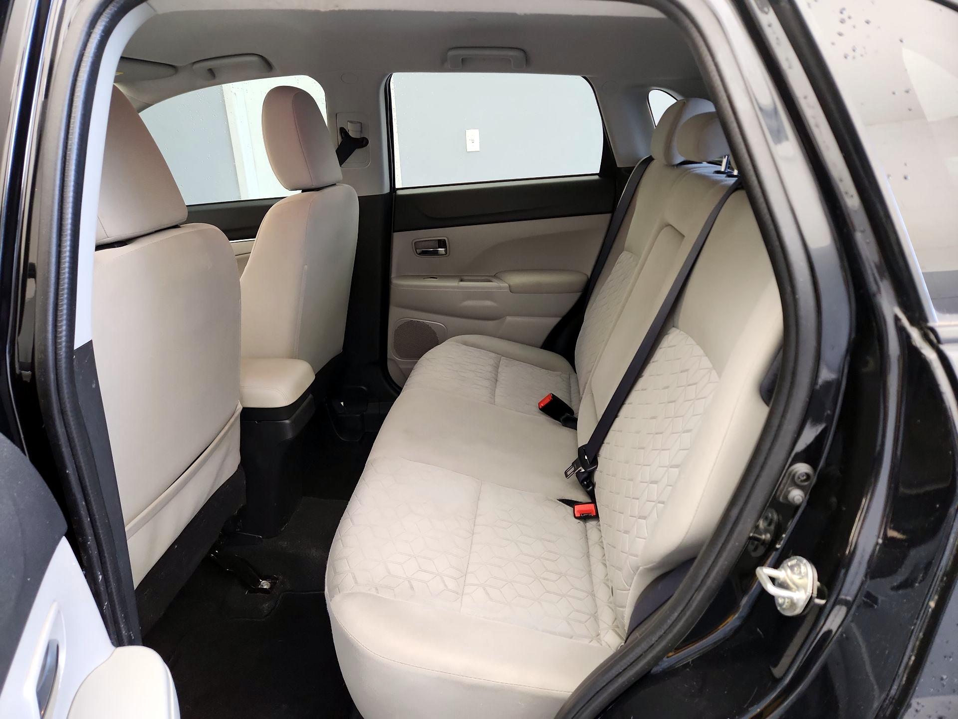 Thumbnail: 2020 Mitsubishi Outlander Sport - 17