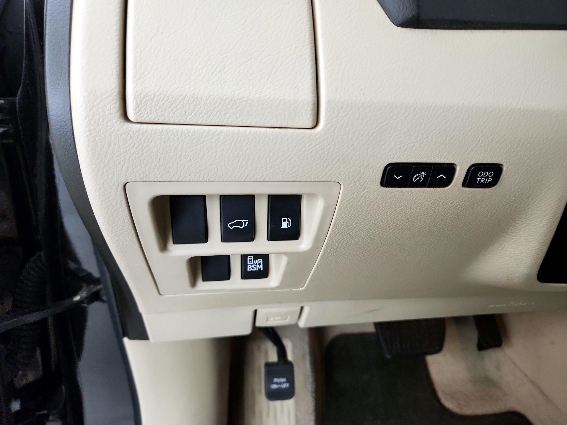 Thumbnail: 2015 Lexus RX - 13