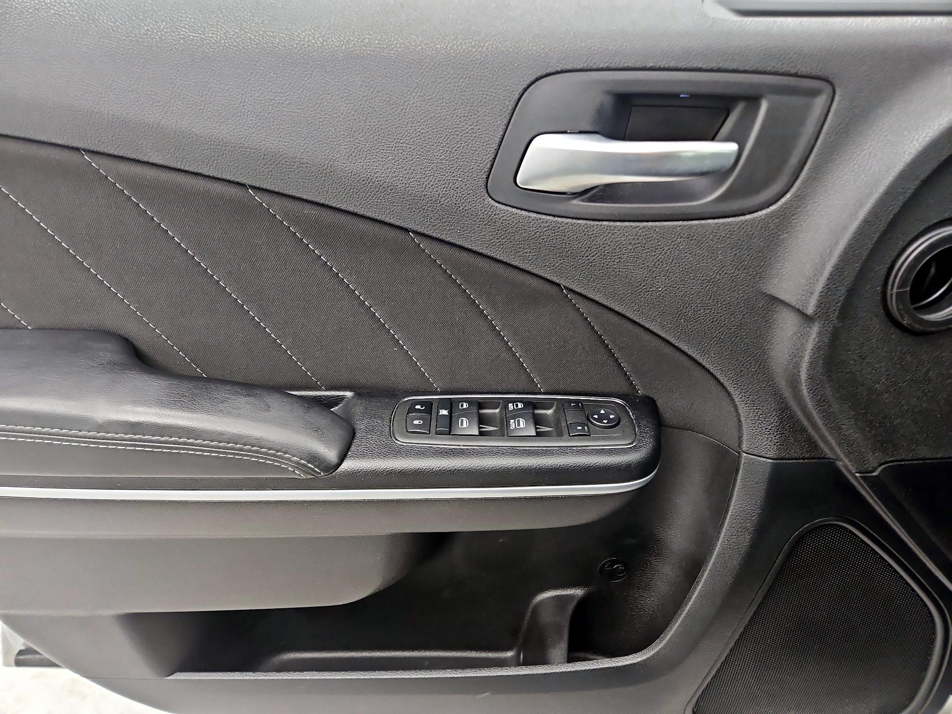 Thumbnail: 2022 Dodge Charger - 12