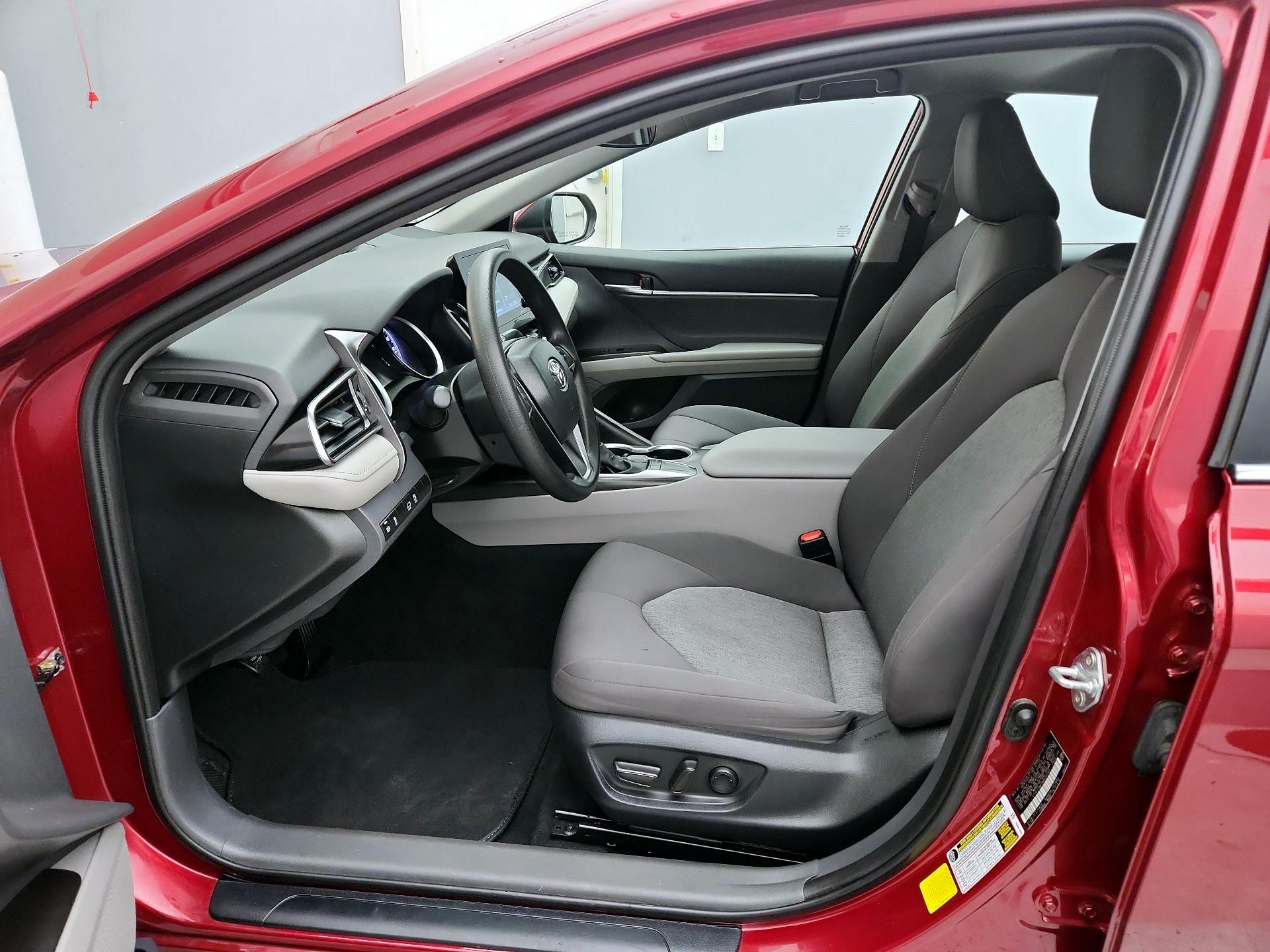 Thumbnail: 2022 Toyota Camry - 11