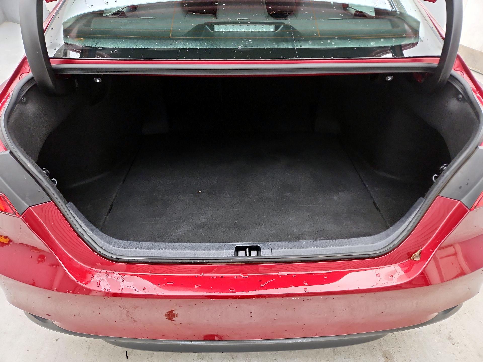 Thumbnail: 2022 Toyota Camry - 20