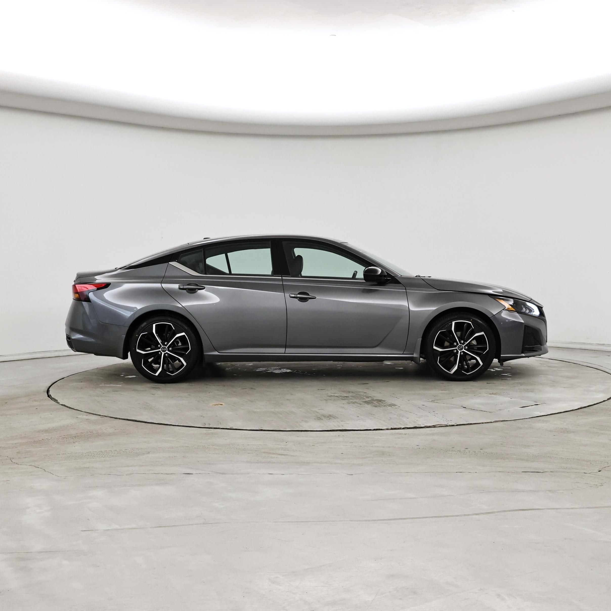 Thumbnail: 2023 Nissan Altima - 7