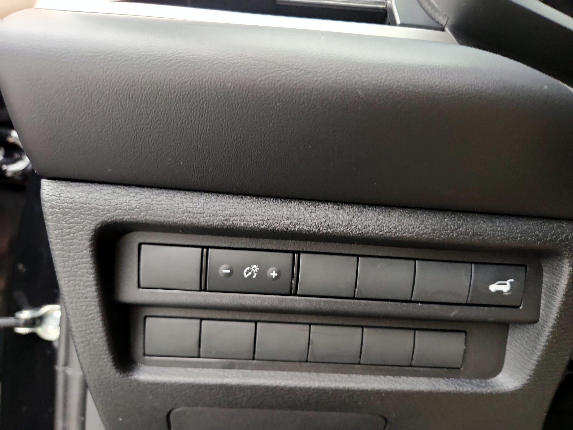 Thumbnail: 2024 Mitsubishi Outlander - 13