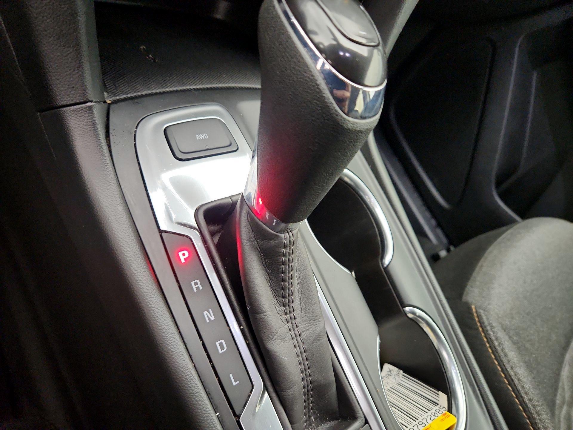 Thumbnail: 2020 Chevrolet Equinox - 17