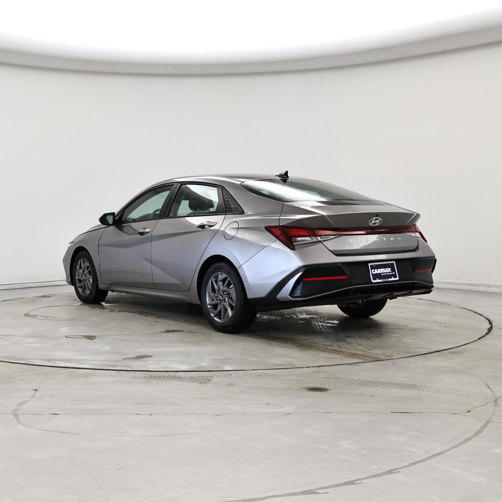 Thumbnail: 2024 Hyundai Elantra - 2