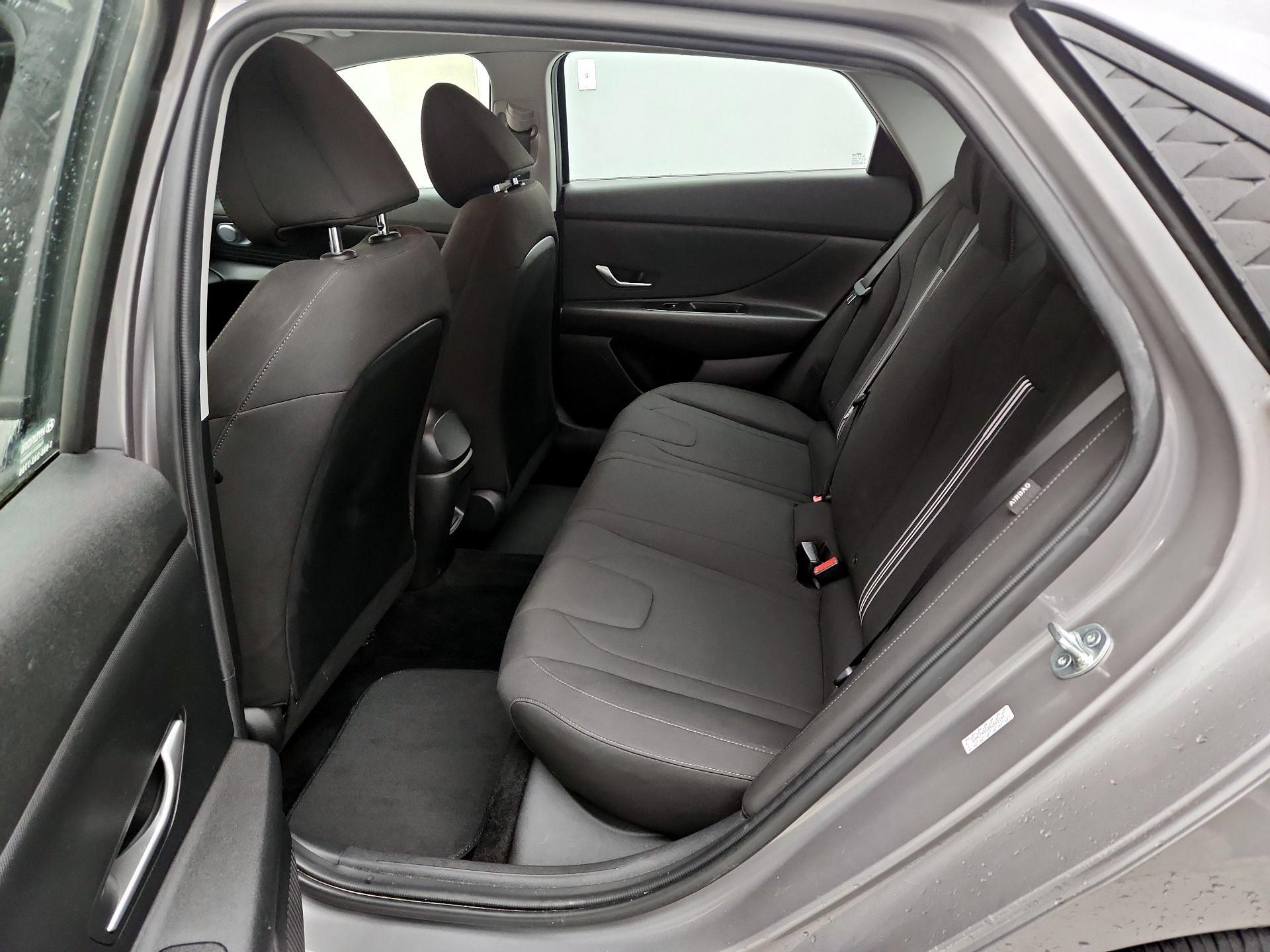 Thumbnail: 2024 Hyundai Elantra - 20