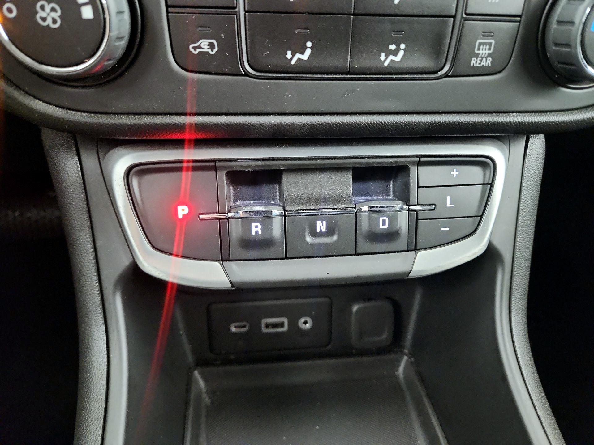 Thumbnail: 2024 GMC Terrain - 17