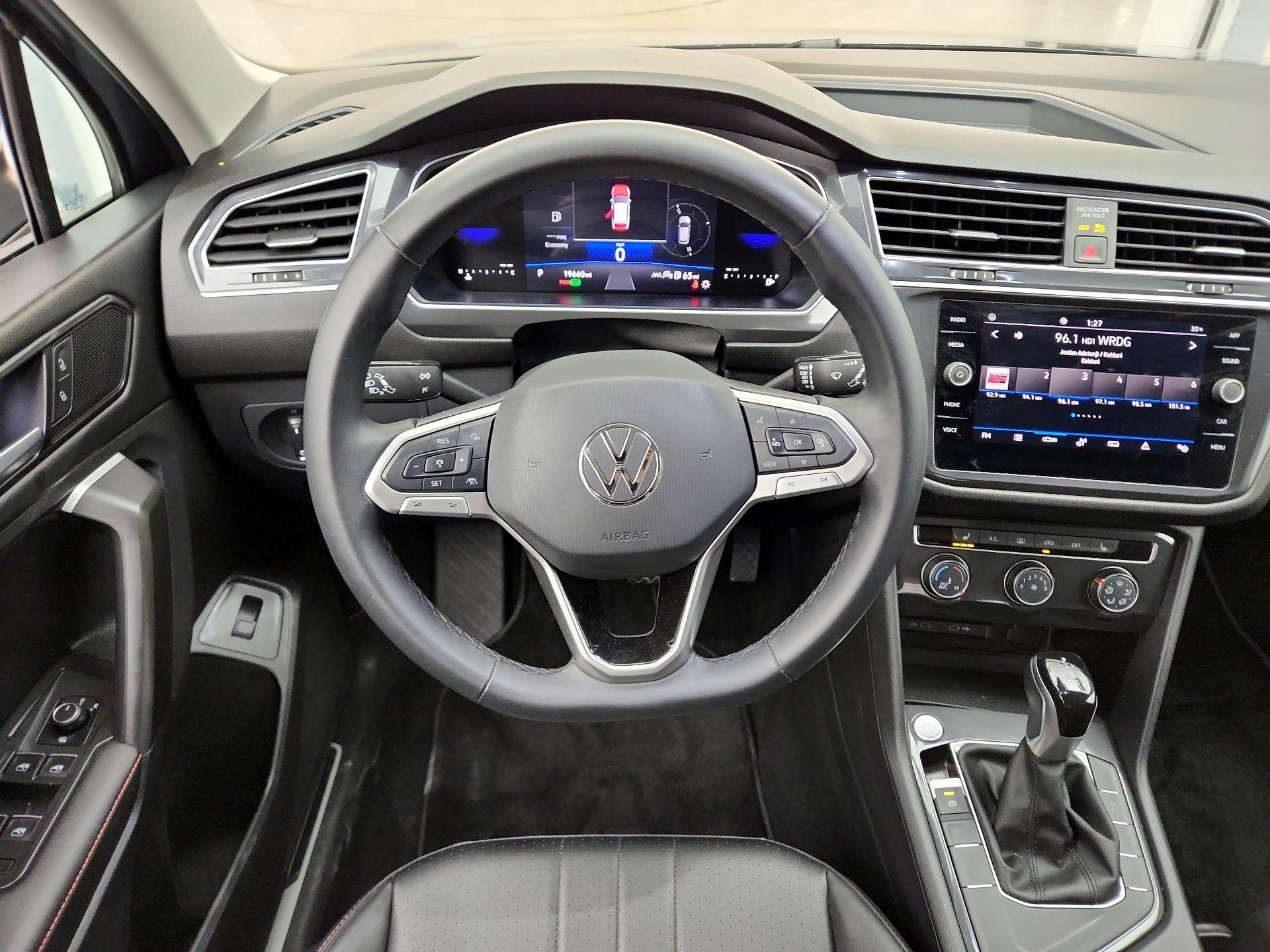 Thumbnail: 2024 Volkswagen Tiguan - 10