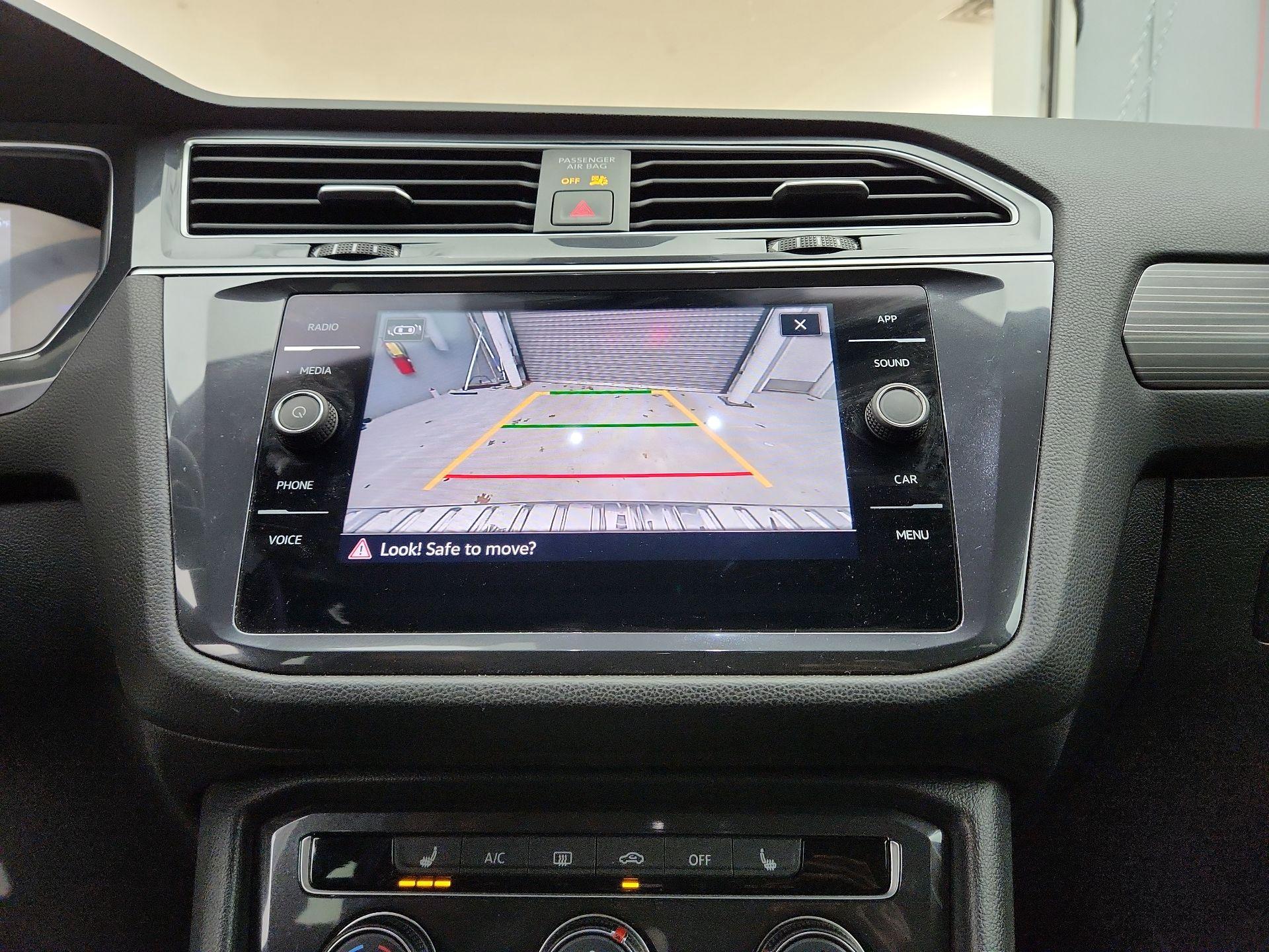 Thumbnail: 2024 Volkswagen Tiguan - 14