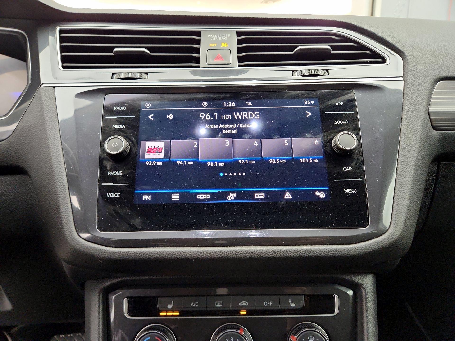 Thumbnail: 2024 Volkswagen Tiguan - 15