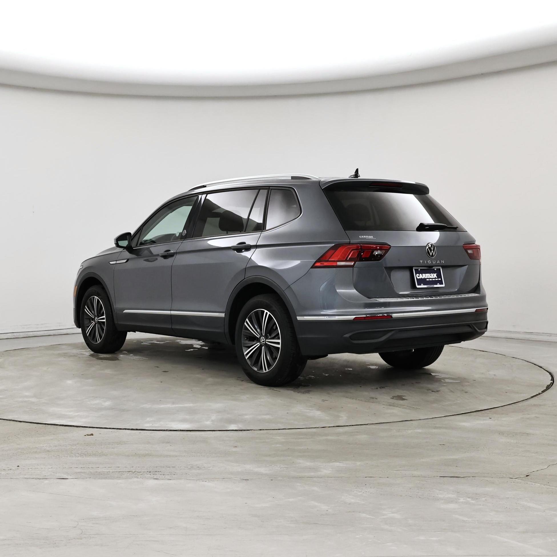 Thumbnail: 2024 Volkswagen Tiguan - 2