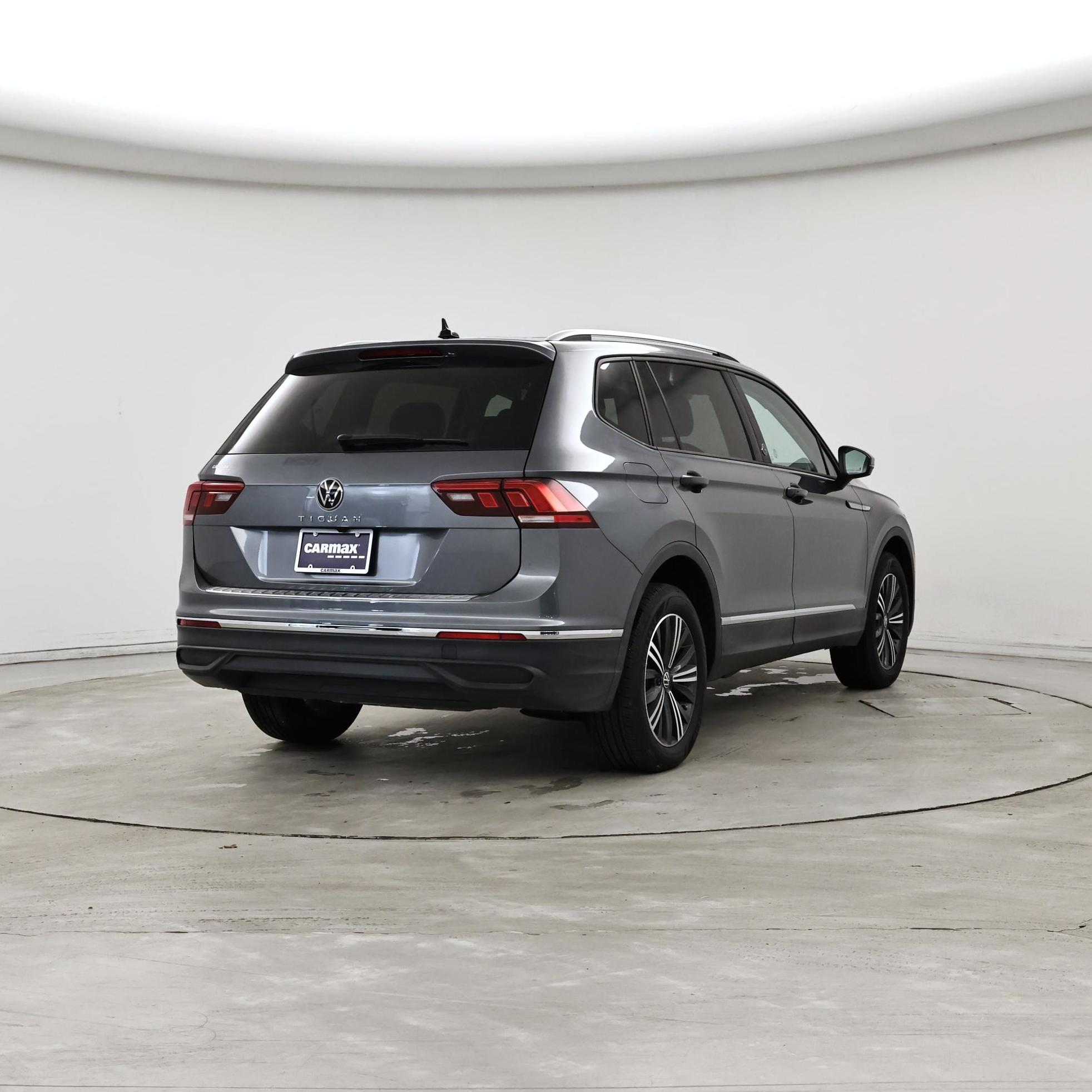 Thumbnail: 2024 Volkswagen Tiguan - 8