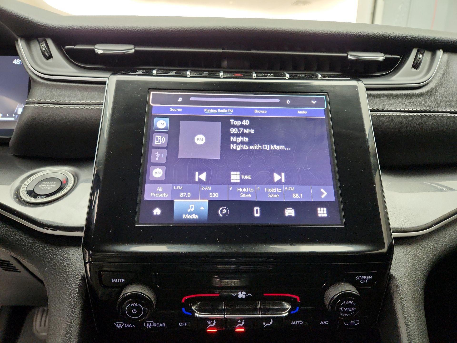 Thumbnail: 2023 Jeep Grand Cherokee - 15