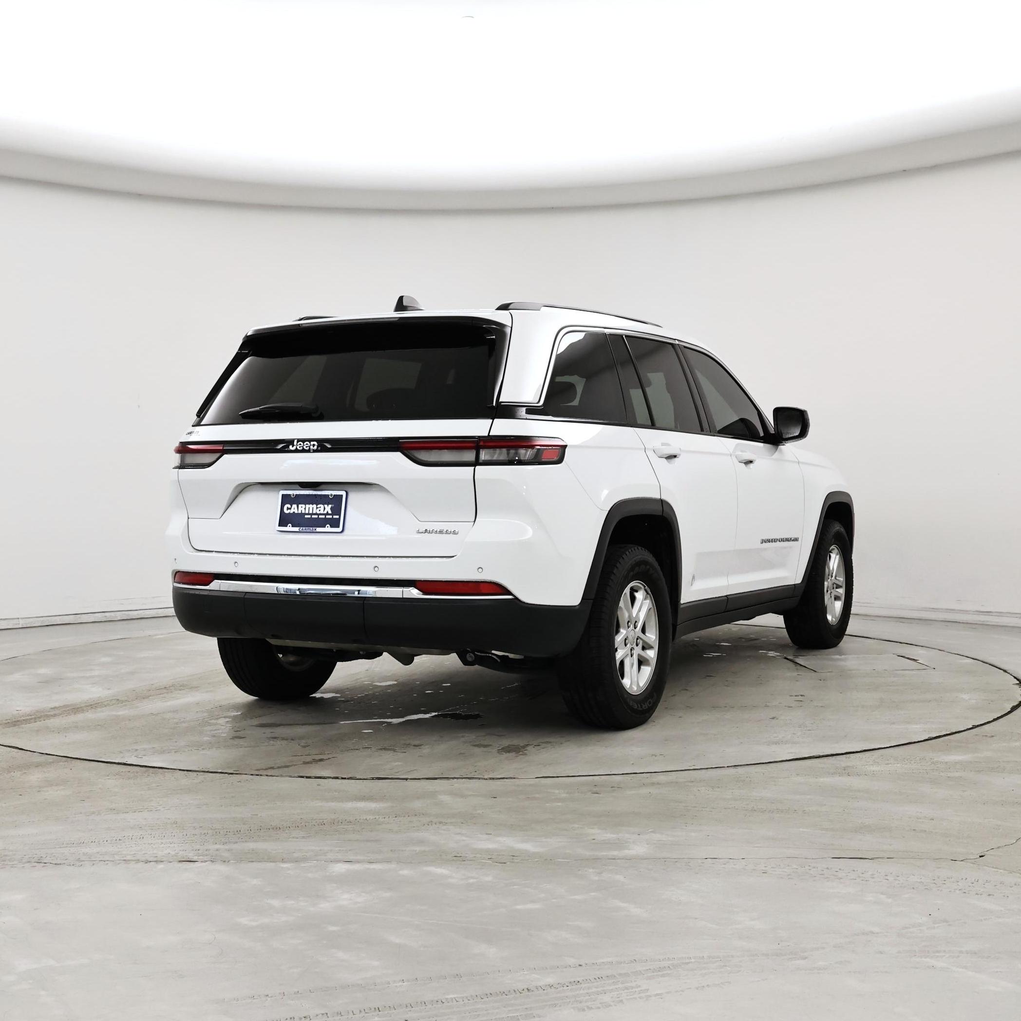 Thumbnail: 2023 Jeep Grand Cherokee - 8