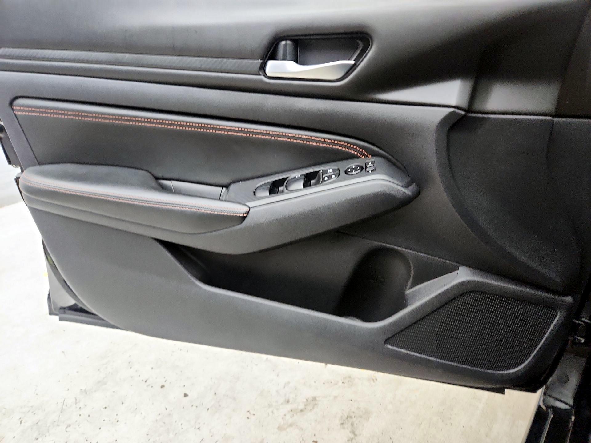 Thumbnail: 2020 Nissan Altima - 12