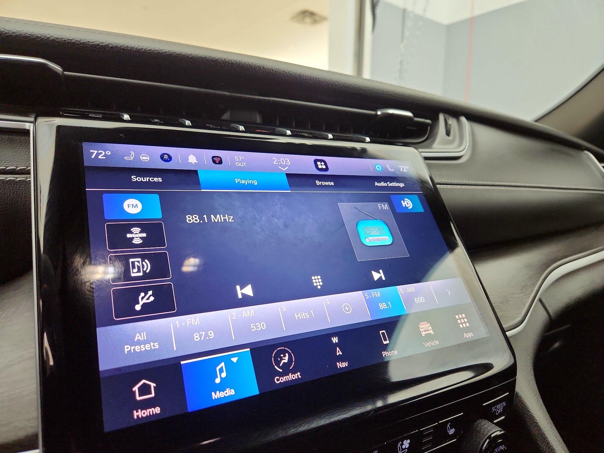 Thumbnail: 2024 Jeep Grand Cherokee L - 16