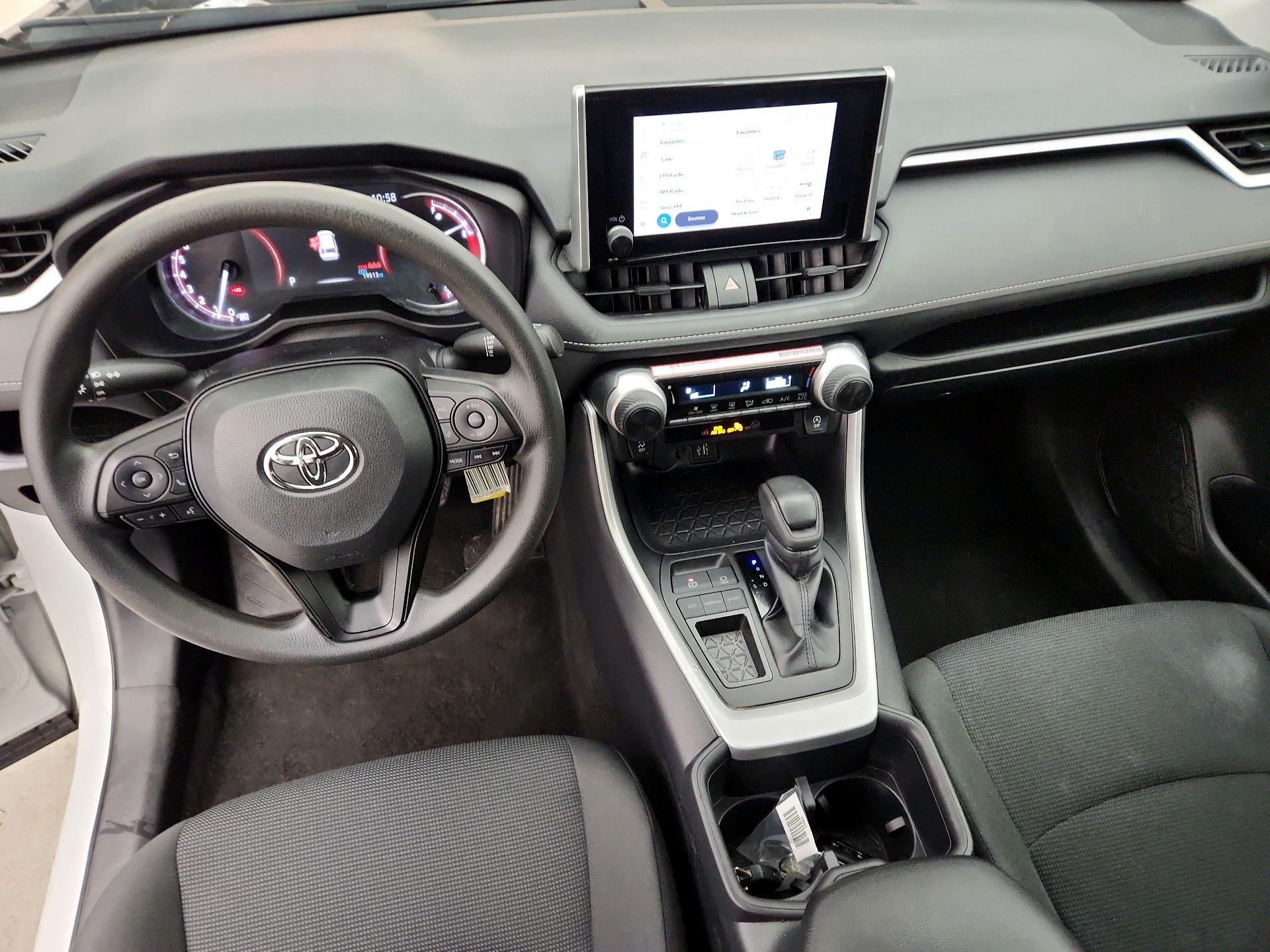 Thumbnail: 2025 Toyota RAV4 - 9