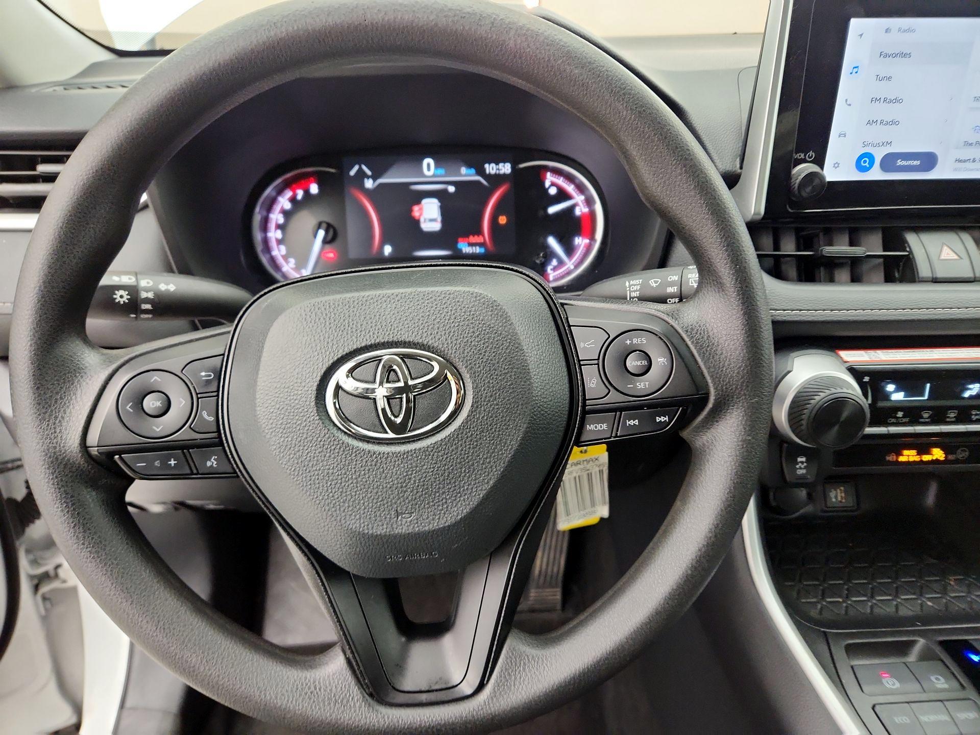 Thumbnail: 2025 Toyota RAV4 - 10