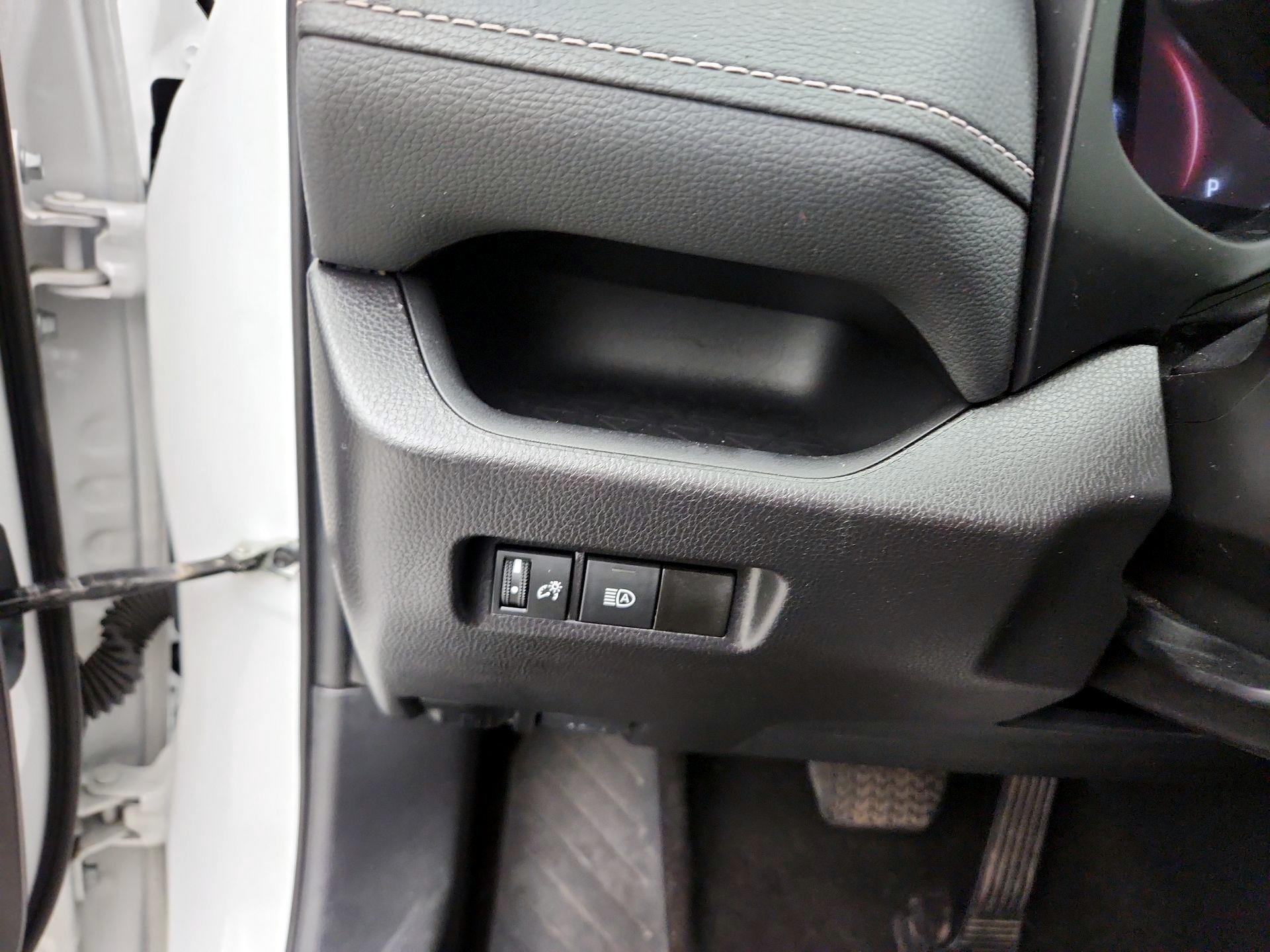 Thumbnail: 2025 Toyota RAV4 - 13