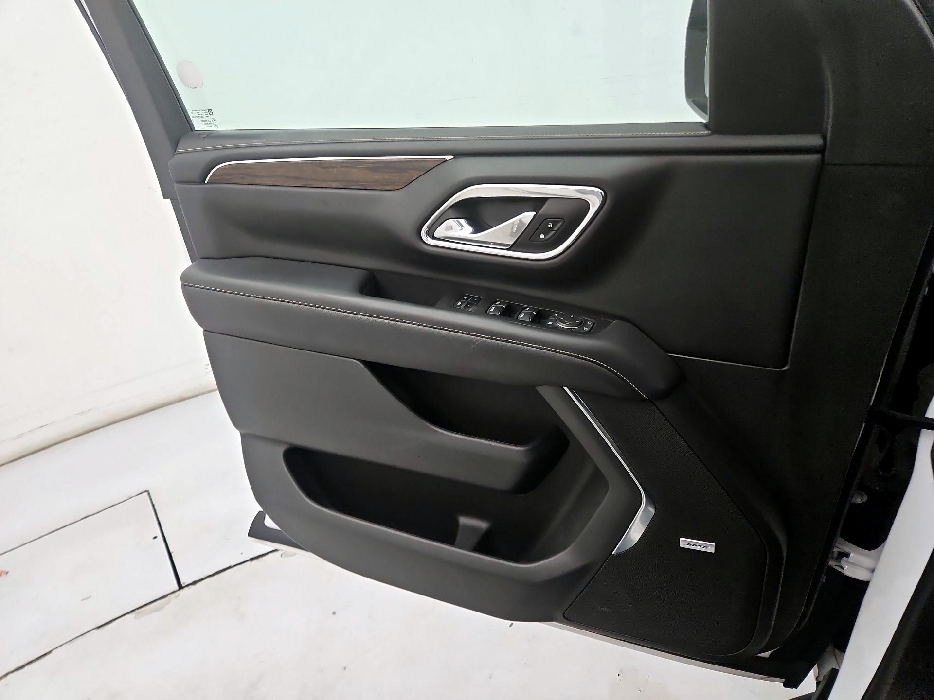 Thumbnail: 2023 Chevrolet Suburban - 12