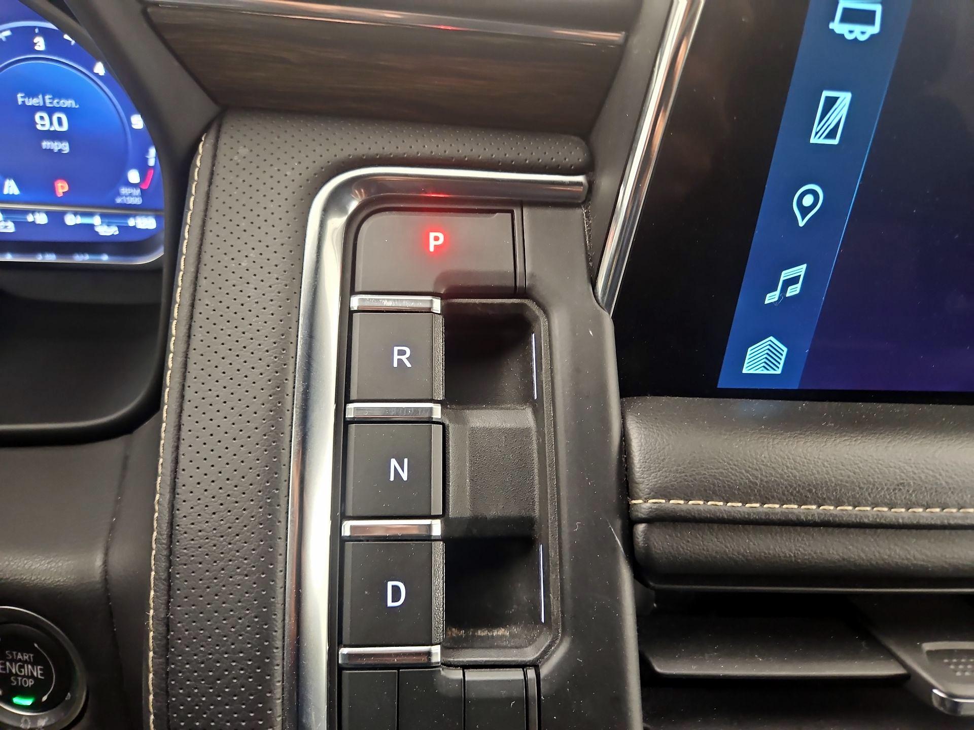 Thumbnail: 2023 Chevrolet Suburban - 17