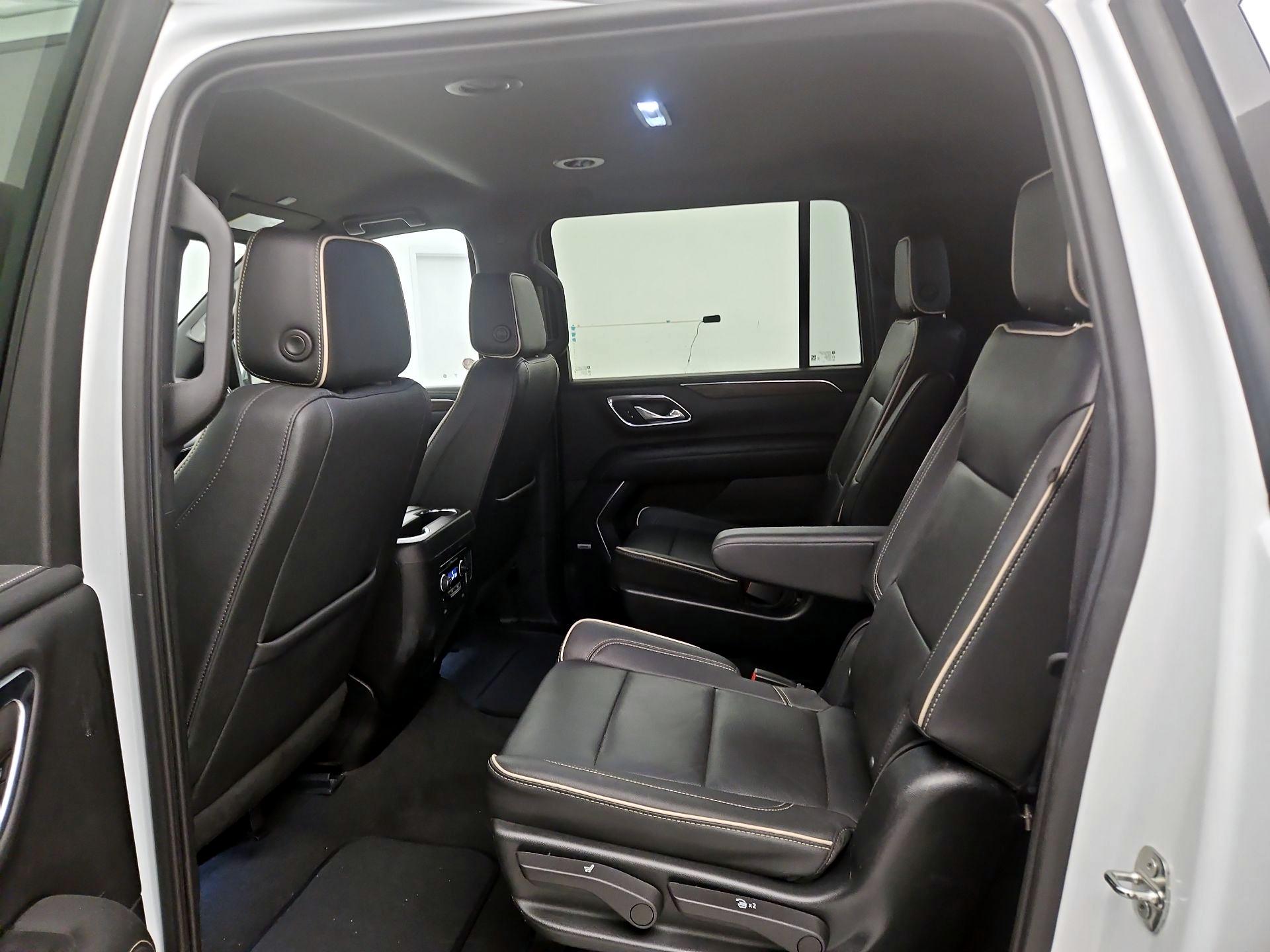 Thumbnail: 2023 Chevrolet Suburban - 19