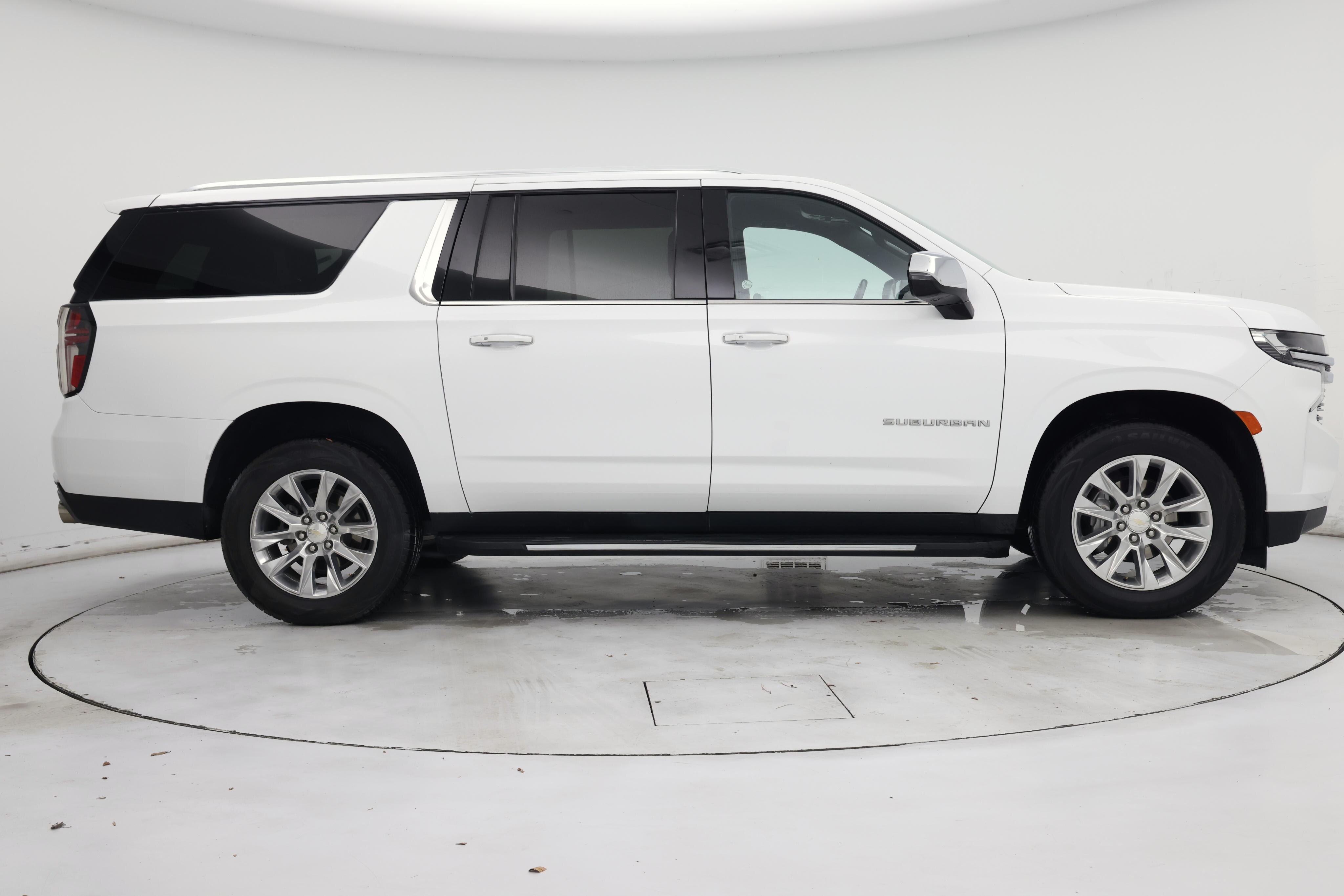 Thumbnail: 2023 Chevrolet Suburban - 7