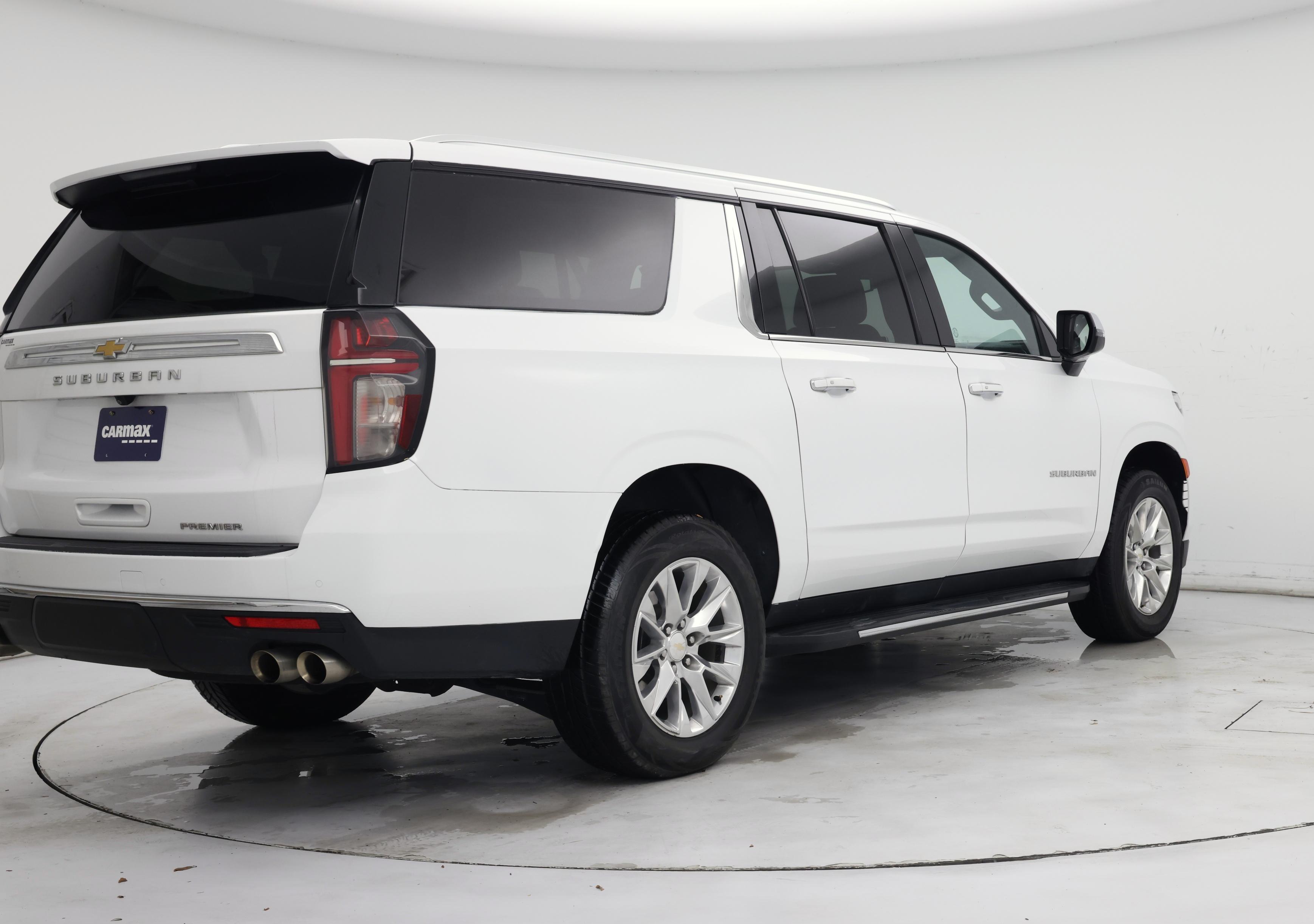 Thumbnail: 2023 Chevrolet Suburban - 8