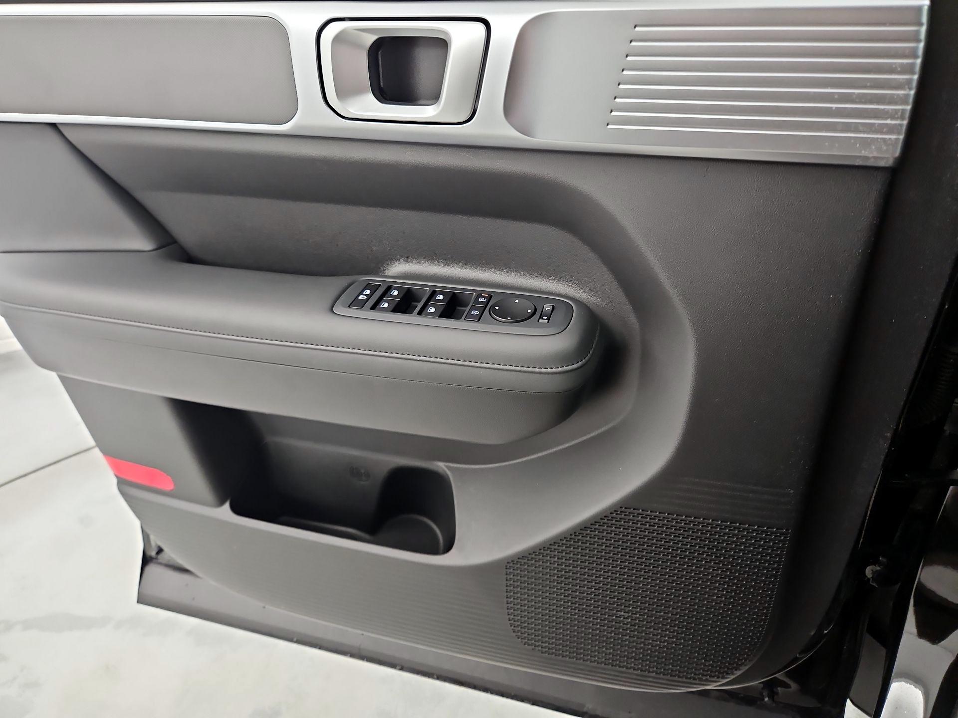 Thumbnail: 2025 Hyundai Santa Fe - 12