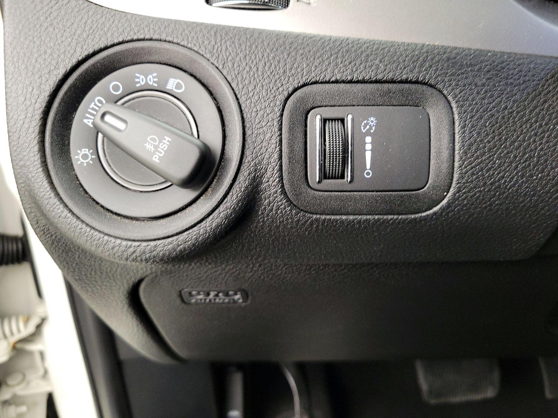 Thumbnail: 2018 Dodge Journey - 13