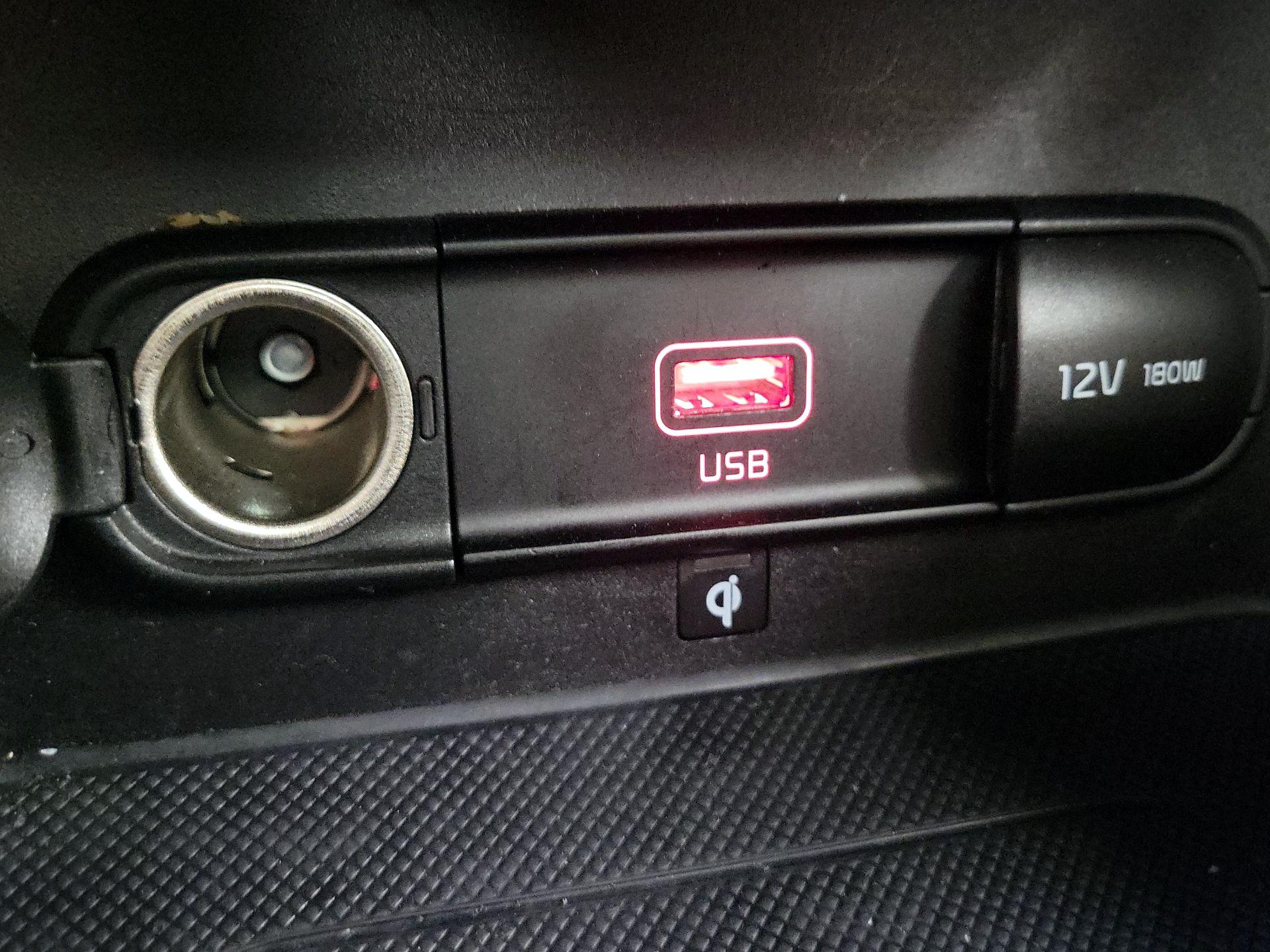 Thumbnail: 2020 Kia Sportage - 18