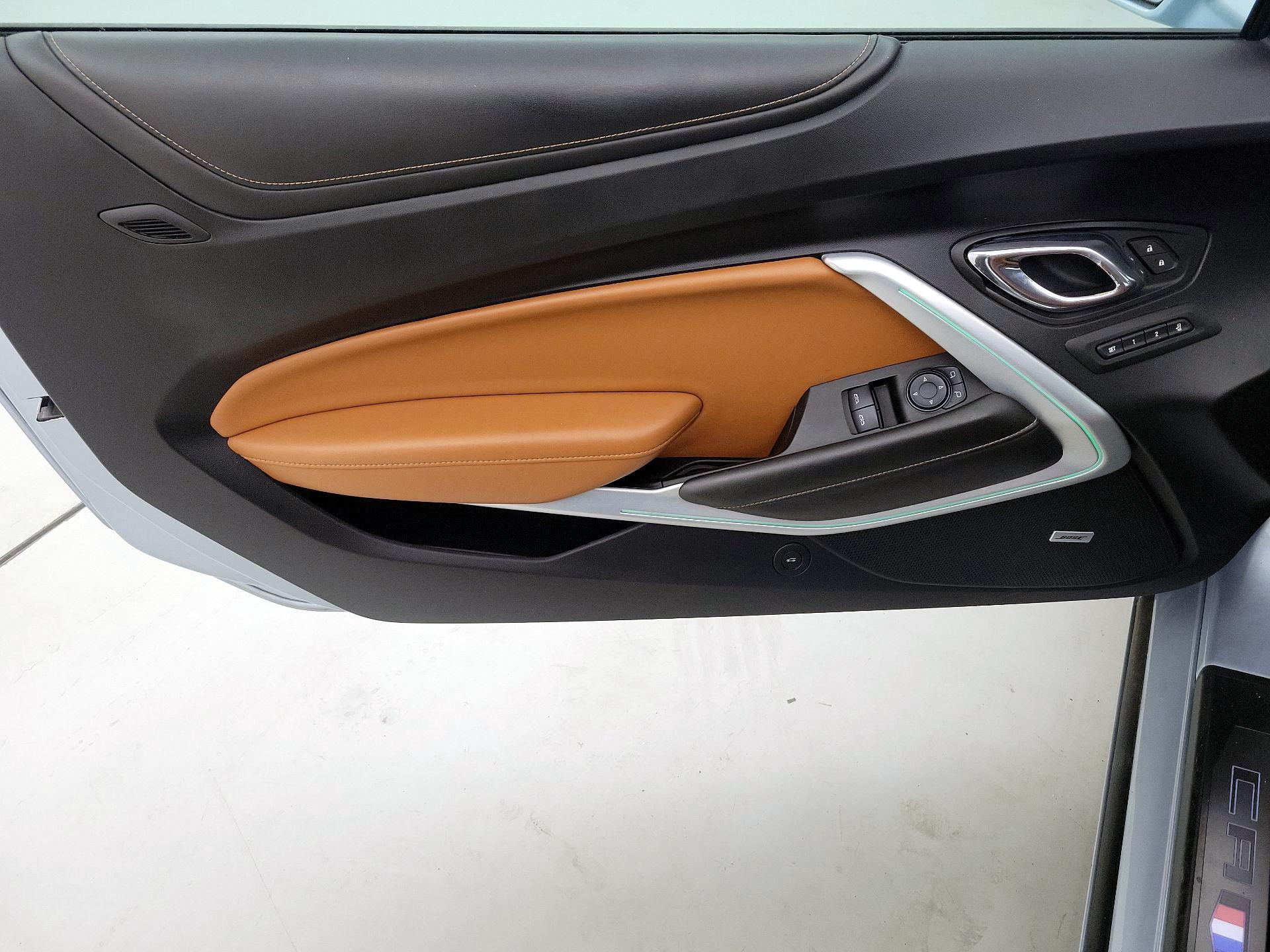 Thumbnail: 2017 Chevrolet Camaro - 12